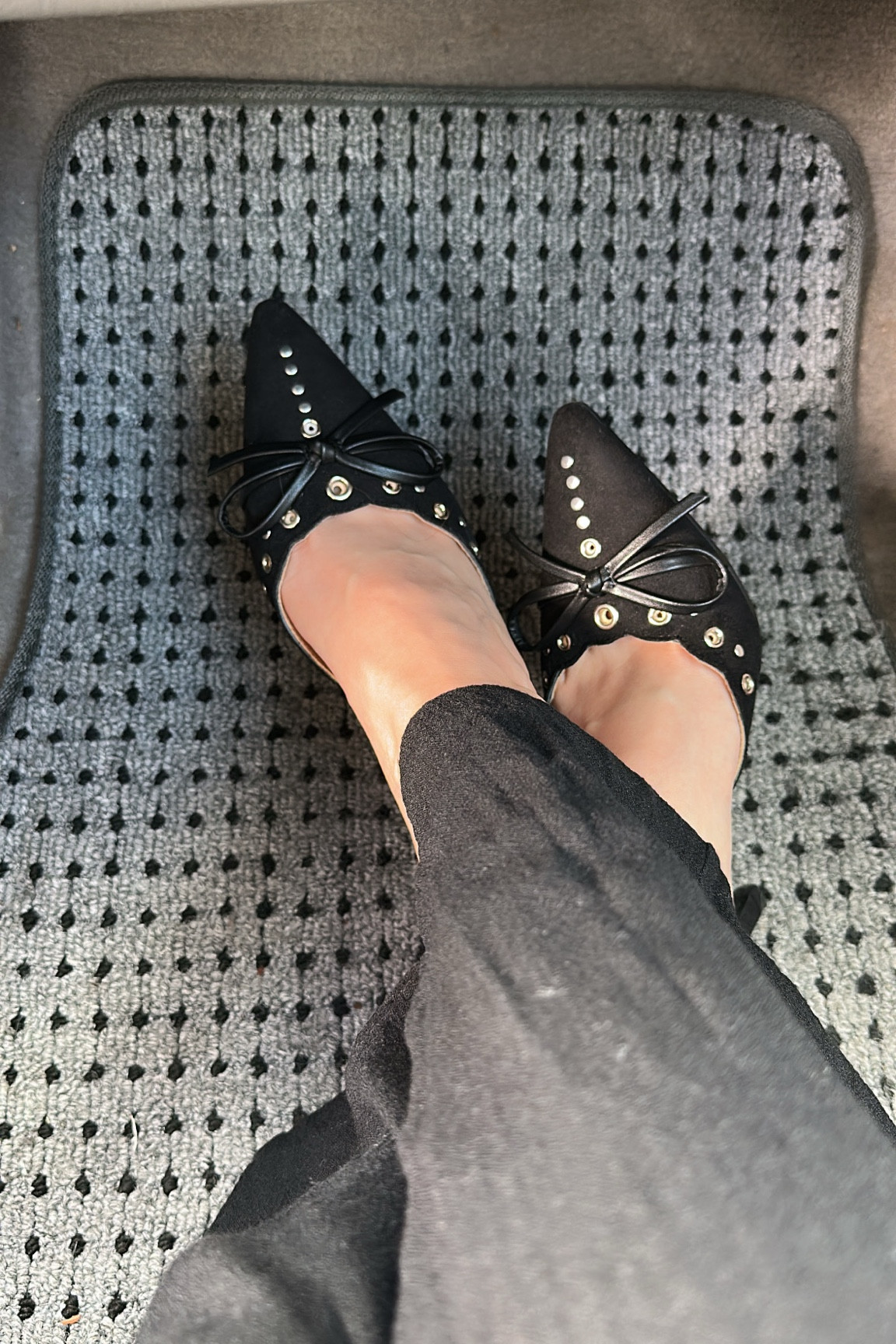 Cute trendy kitten heels

#LTKWorkwear #LTKShoeCrush #LTKFindsUnder50