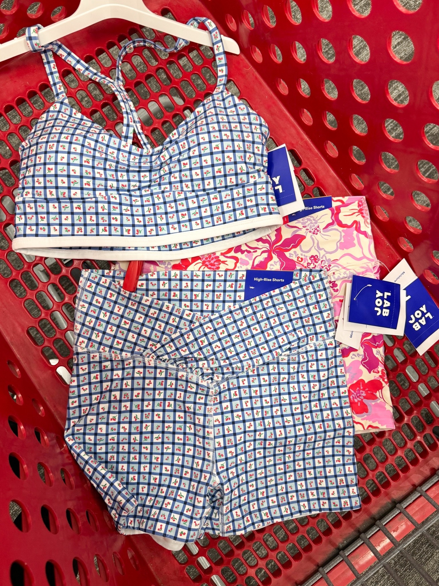 this workout set is so cute! 

target fitness set, JoyLab target, gym shorts, sports bra

#LTKfitnessgoals #LTKSaleAlert