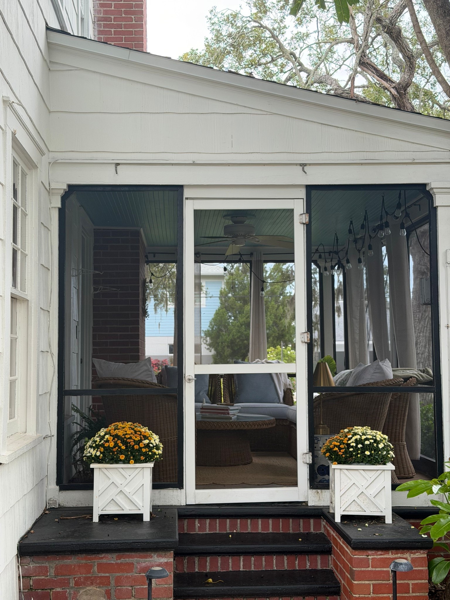 Have had and loved these planters for years!  

#LTKHome