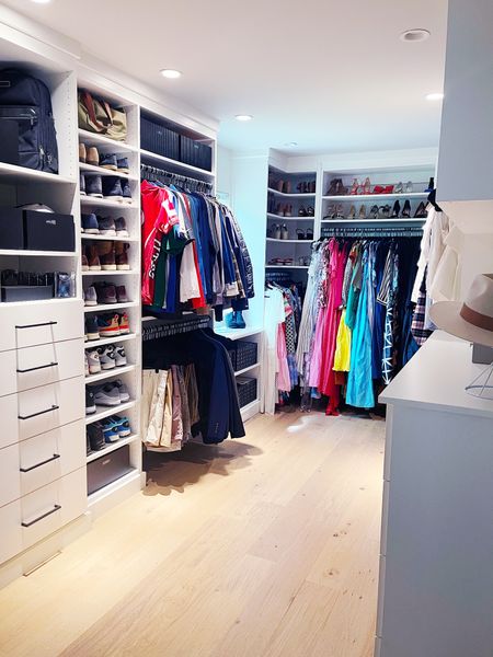 SUMMER HIATUS No better feeling than a complete closet makeover, from custom closet design to meticulous flow of placement. It’s every clients dream! 

#organizedsimplicity #home #organization #proorganizer #professionalorganizers #atlanta #organizedhome #atlantaorganizers #getorganized #homeorganization #closetinspo #closetorganizing #organizing