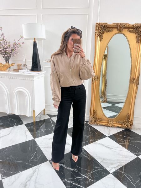 Wearing a small in jacket and size 0 in pants .

Wide leg jeans, bomber jacket, neutral jacket, fall outfit, casual fall outfit, Emily Ann Gemma 

#LTKstyletip
