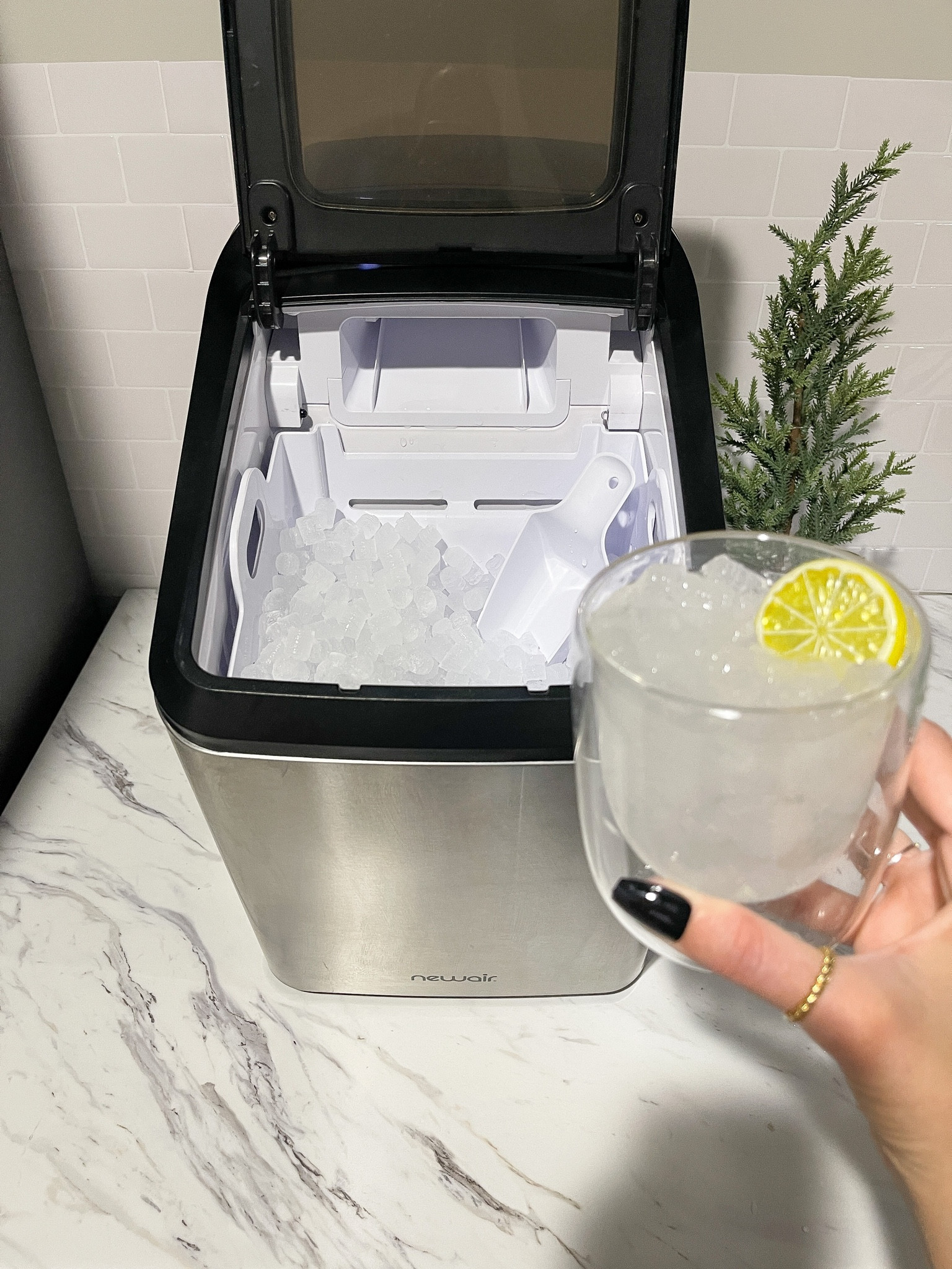 Looking for a nugget ice machine that won’t break the bank? The NewAir #nuggetice maker is only $199 right now! 

#amazonfind 

#LTKsalealert #LTKhome #LTKSale