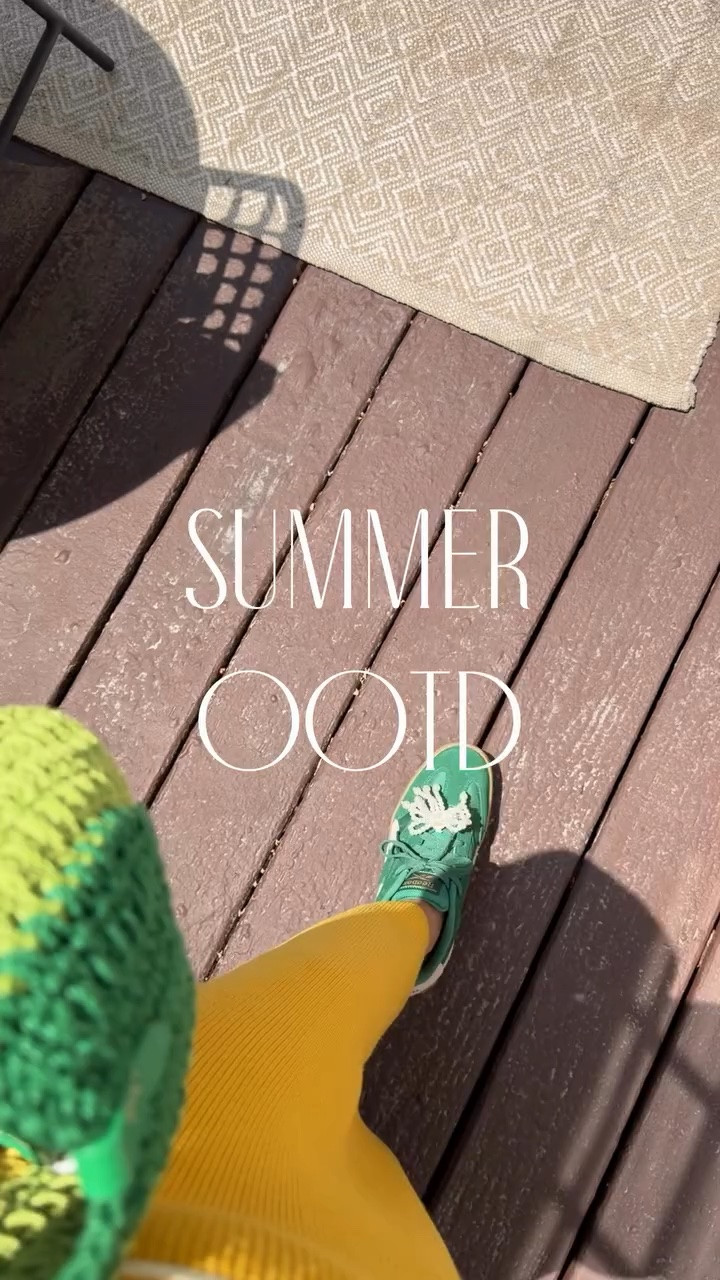 Summer OOTD ☀️💛

This might be one of my favorite rentals yet! The color immediately caught my eye, and paired with this crochet bag? It just screams summer☀️

One thing I love about Rent the Runway @renttherunway is being able to try items new you’re not ready to fully commit to. It’s the perfect way to keep your wardrobe feeling fresh all season long☀️

Would you wear this look? 💛💚

✨ Use my Rent the Runway code: RTRXCHARRISSE for a discount on your first rental!

#summerootd #petitefashion #summerstyle #colorfulfashion #rtrpartner