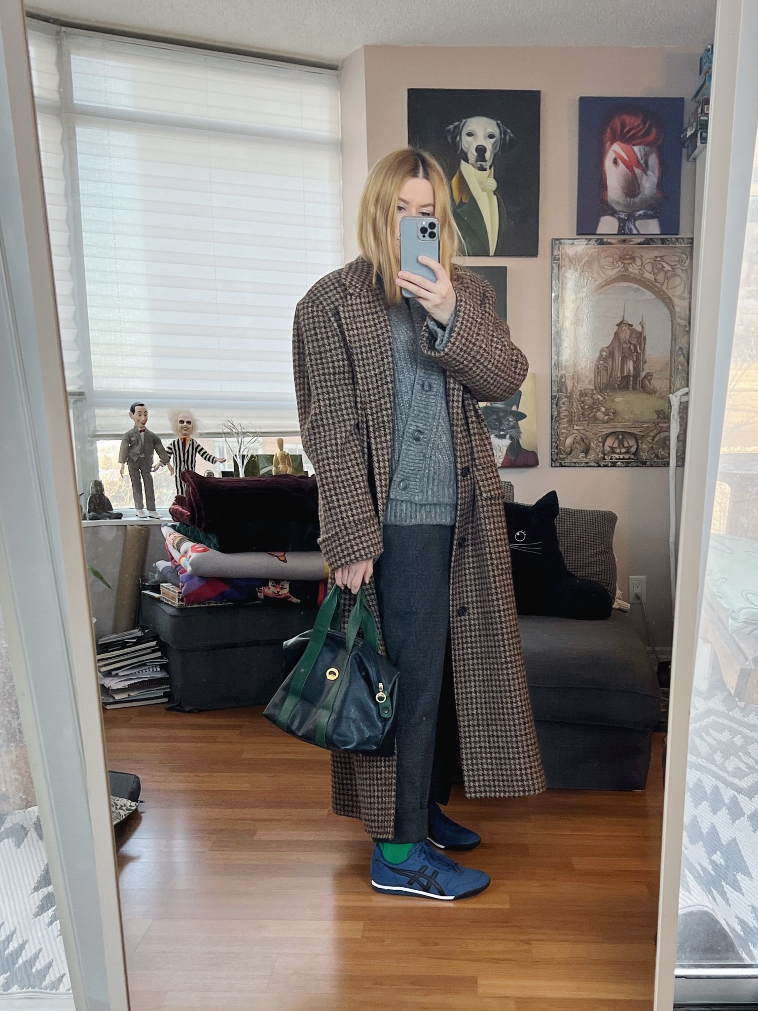 New sock colour alert at Uniqlo 🐸🐉🌵🍀🌱💚
Coat and handbag vintage.
•
.  #winterLook  #StyleOver40  #vintageRalphLauren  #onitsukaTiger  #doubleDenim  #poshmarkFind #vintage90s #secondhandFind #FashionOver40  #MumStyle #genX #genXStyle #shopSecondhand #genXInfluencer #WhoWhatWearing #genXblogger #Over40Style #vintageLongchamp #40PlusStyle #Stylish40s #styleTip  #HighStreetFashion #

#LTKshoecrush #LTKstyletip #LTKFind