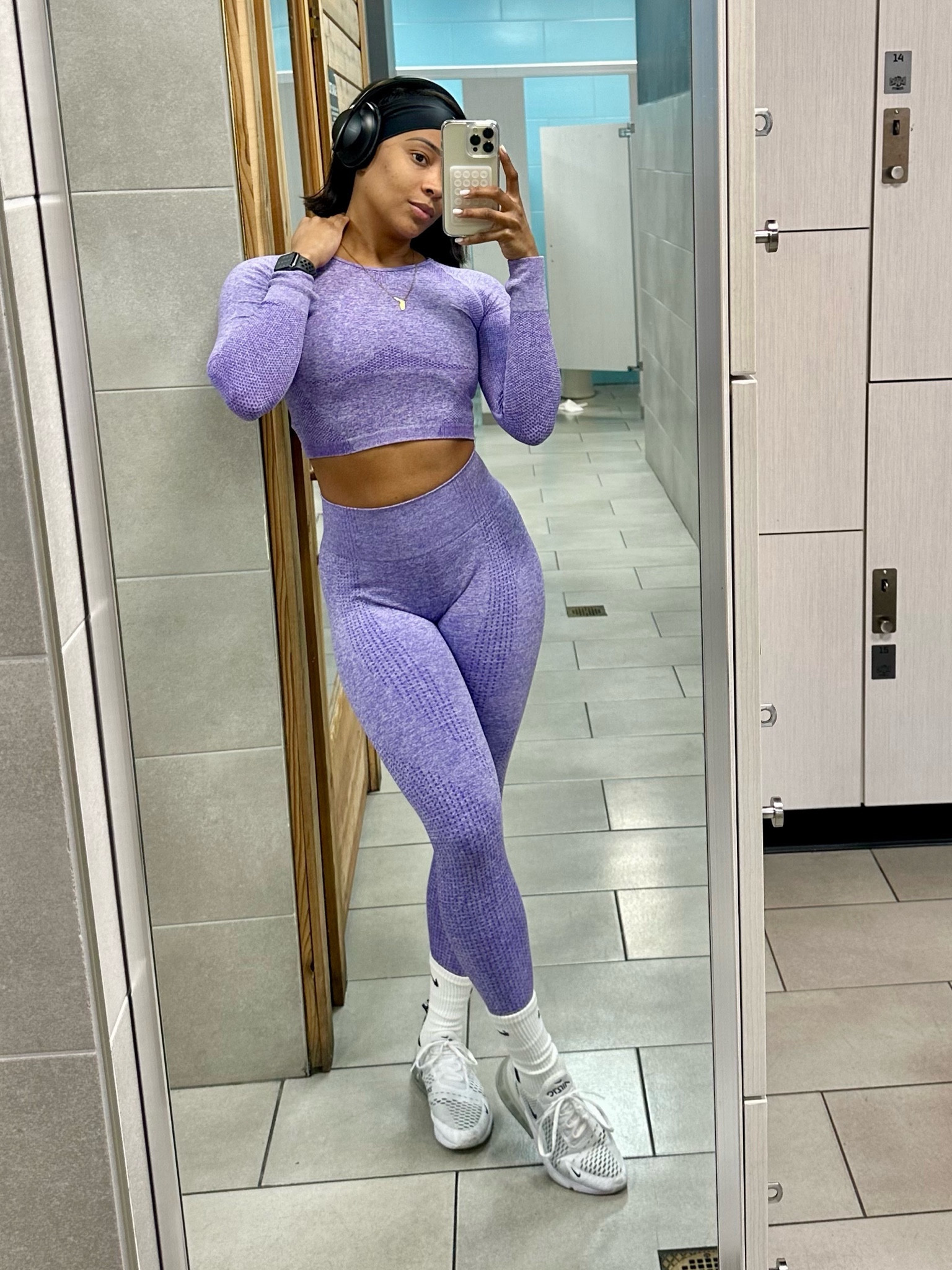 Keeping the hair cute with this Dri Sweat headband 💟 