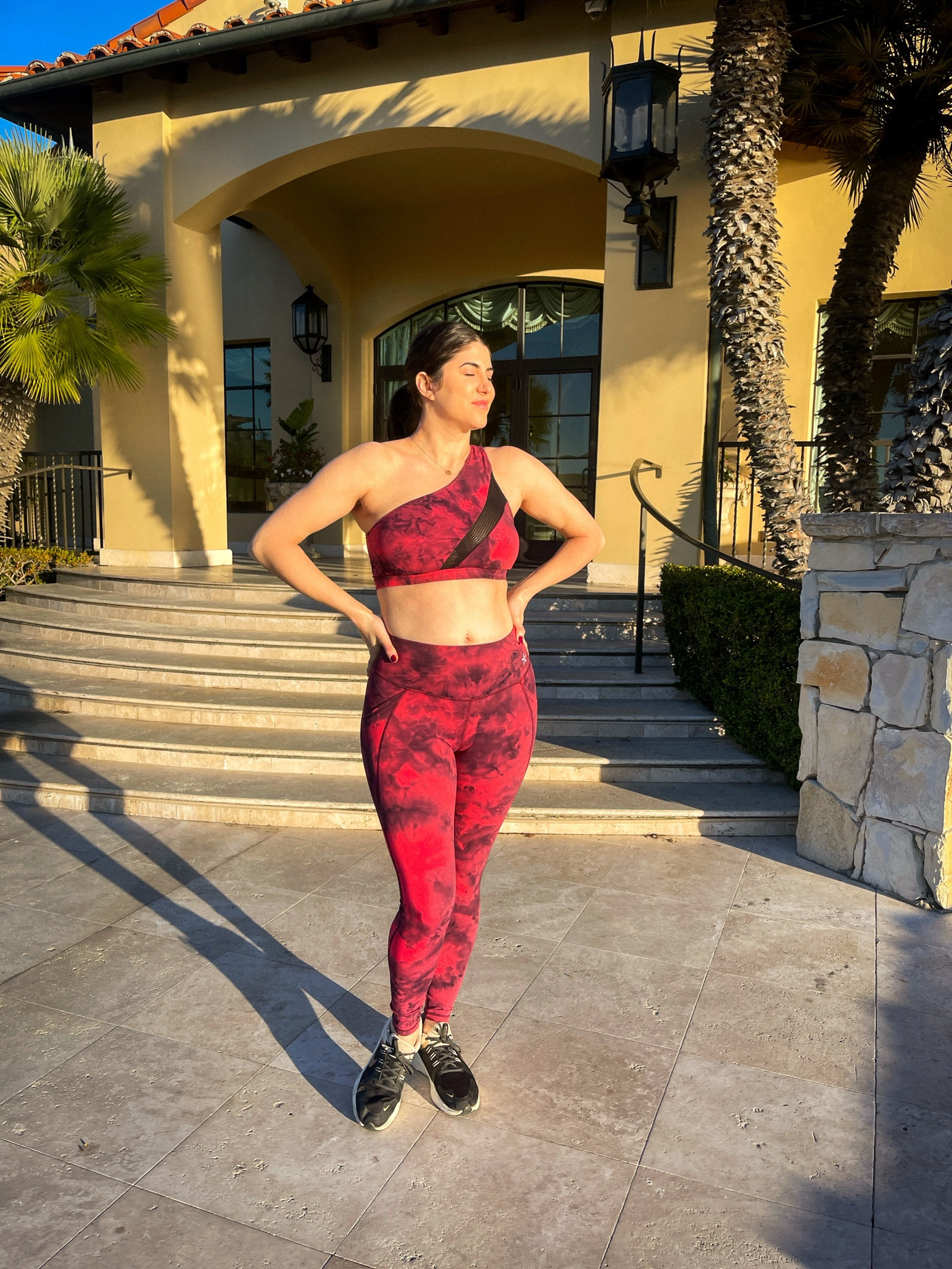 Cute workout gear to meet my new years fitness goals.

Nothing gets me more excited to work out than a cute workout outfit like this one from @RebelAthletic

Laura Lily wears the tie Dye sports bra and leggings from Rebel Athleticc
 #RebelAthletic #RebelAthleticPartner #RebelLevel #ad yoga pants yoga outfit


#LTKfitness