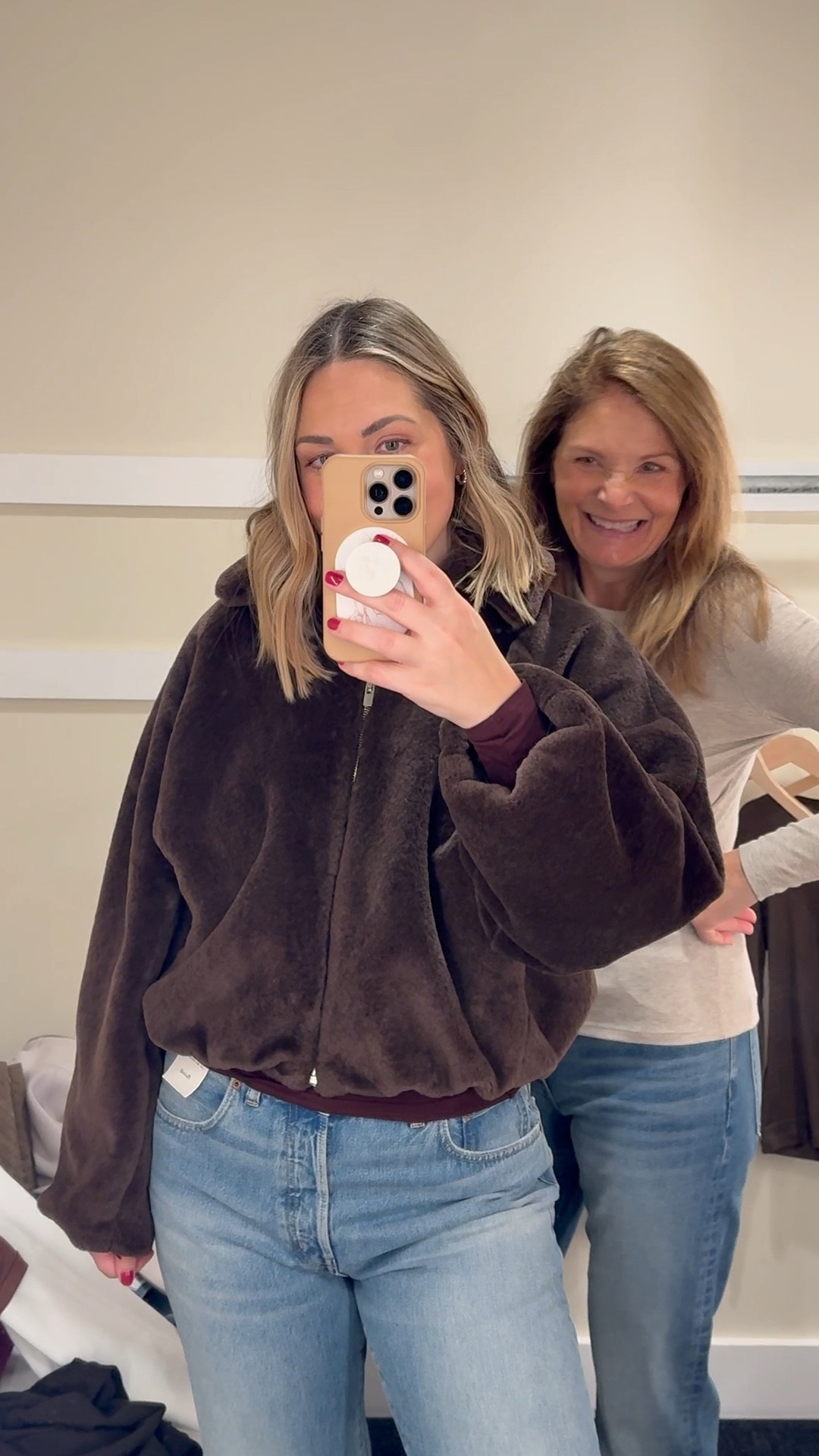 Went to a 40% off Madewell event today with my mama for early Black Friday deals and they had the cutest pieces!  Loved this brown faux fur bubble hem jacket! So fun.  Got this and a few others I linked here!  

#LTKStyleTip #LTKHoliday #LTKCyberWeek
