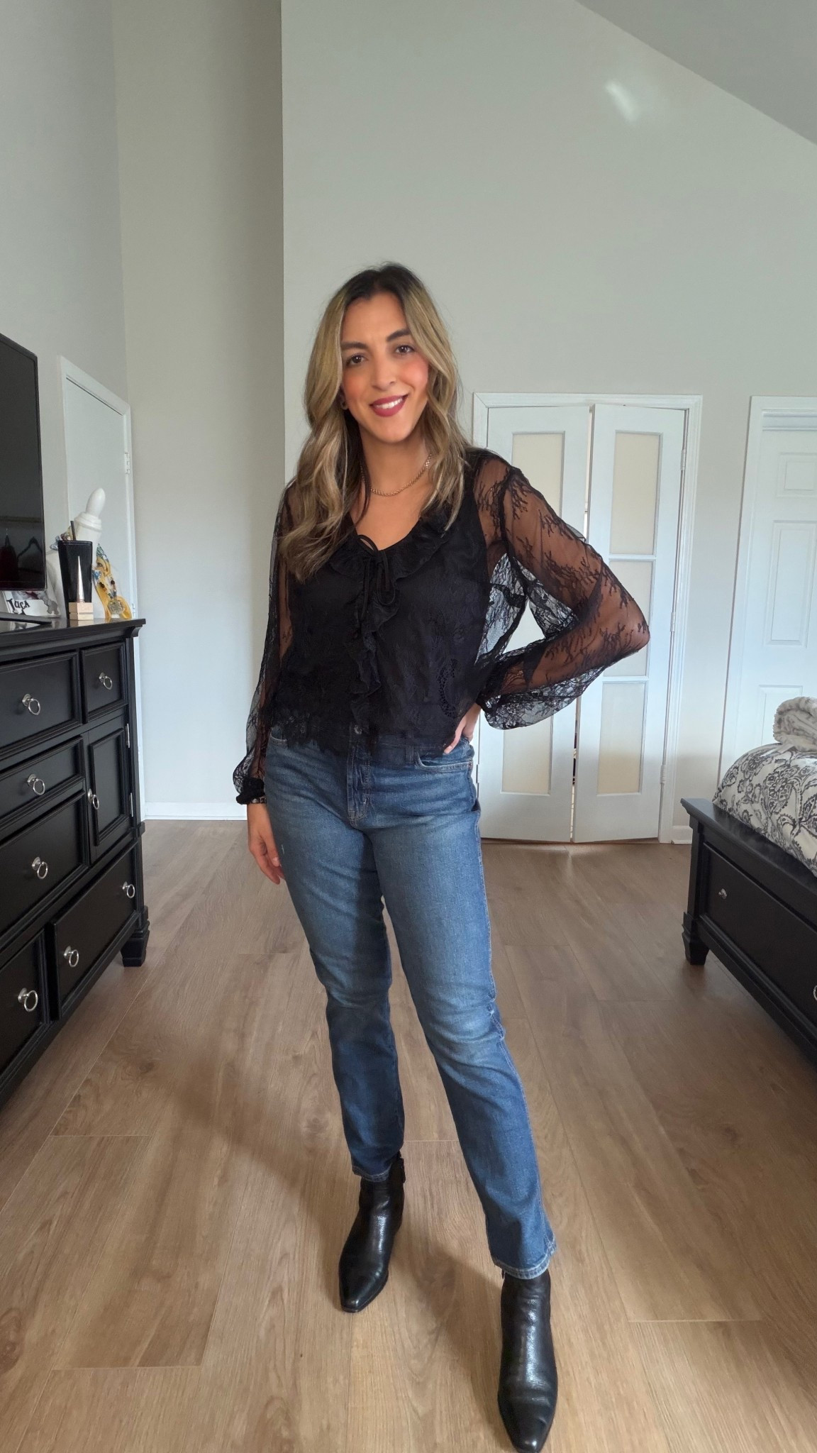 Black lace top 

#LTKCyberWeek #LTKGiftGuide #LTKHoliday