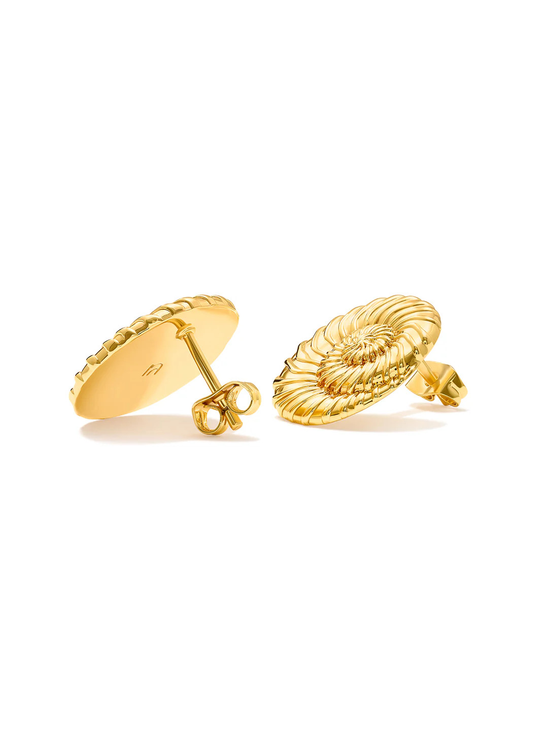 SEA SHELL - Earrings \u2022 Color: 18K Yellow Gold | Ninety-9