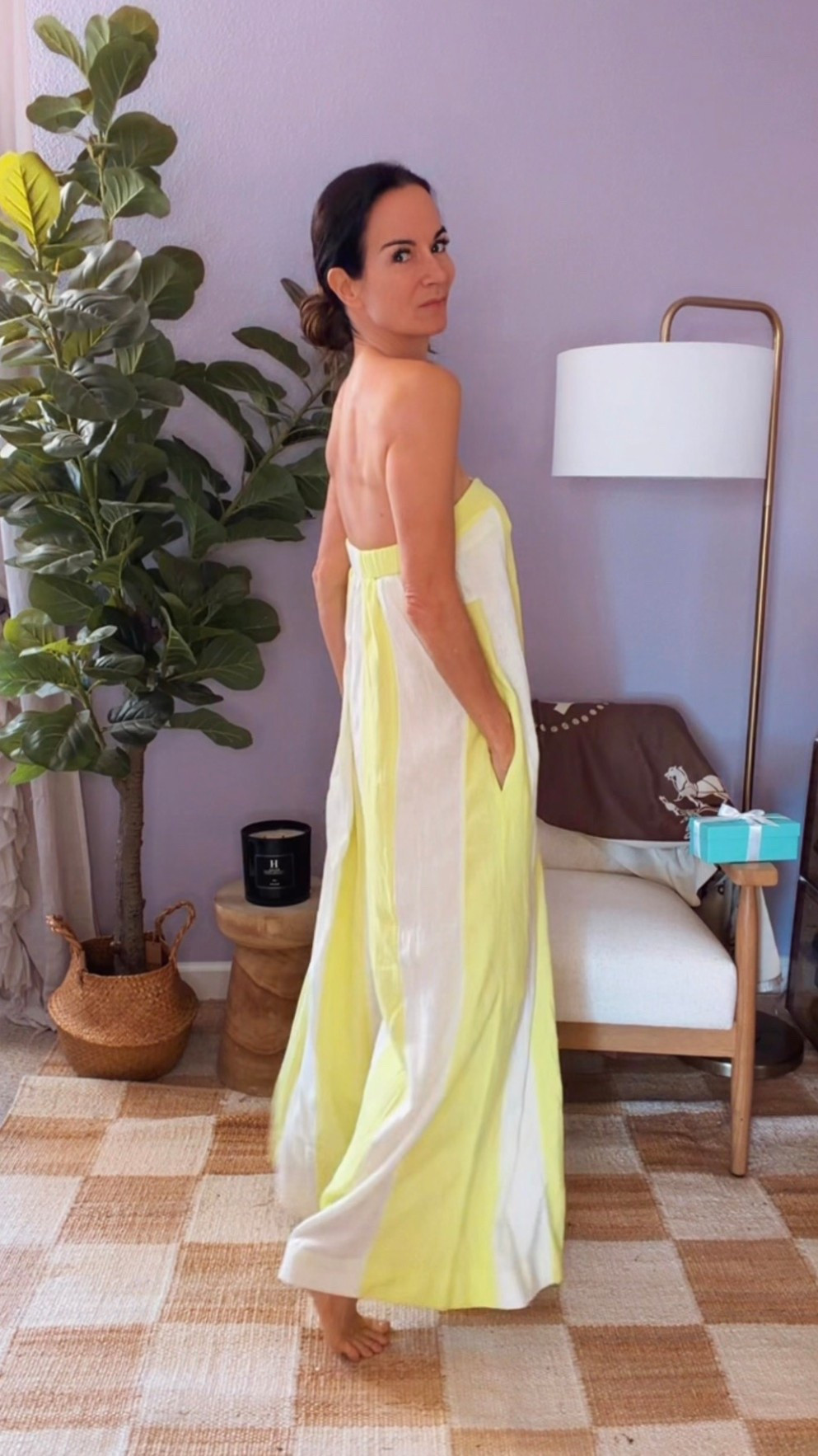 Sunshine called… I answered in this romper 💛

Easy, breezy, and made for golden hour strolls, poolside cocktails, and pretending you don’t have a care in the world.

If “effortless vacay chic” is a vibe—this is it. ✨🌴

Wearing XS

#NicoleColeeStyle #VacationStyle #ResortWear #SummerOutfits #VacationReady 

Nicole Colee, free people 



#LTKFindsUnder100 #LTKootd #LTKdayinmylife