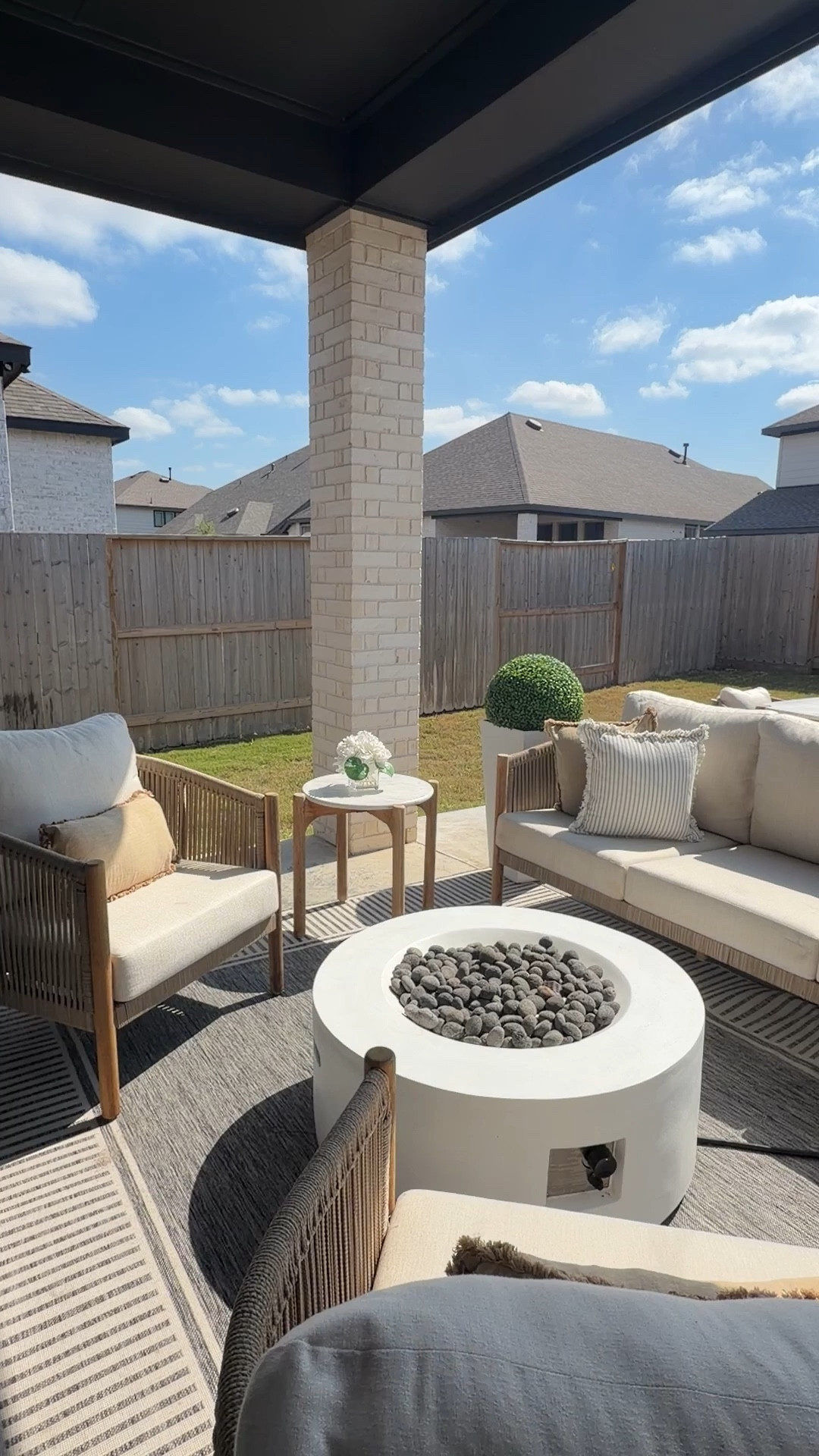 Shop my patio pillows ✨☀️

#LTKSaleAlert #LTKHome