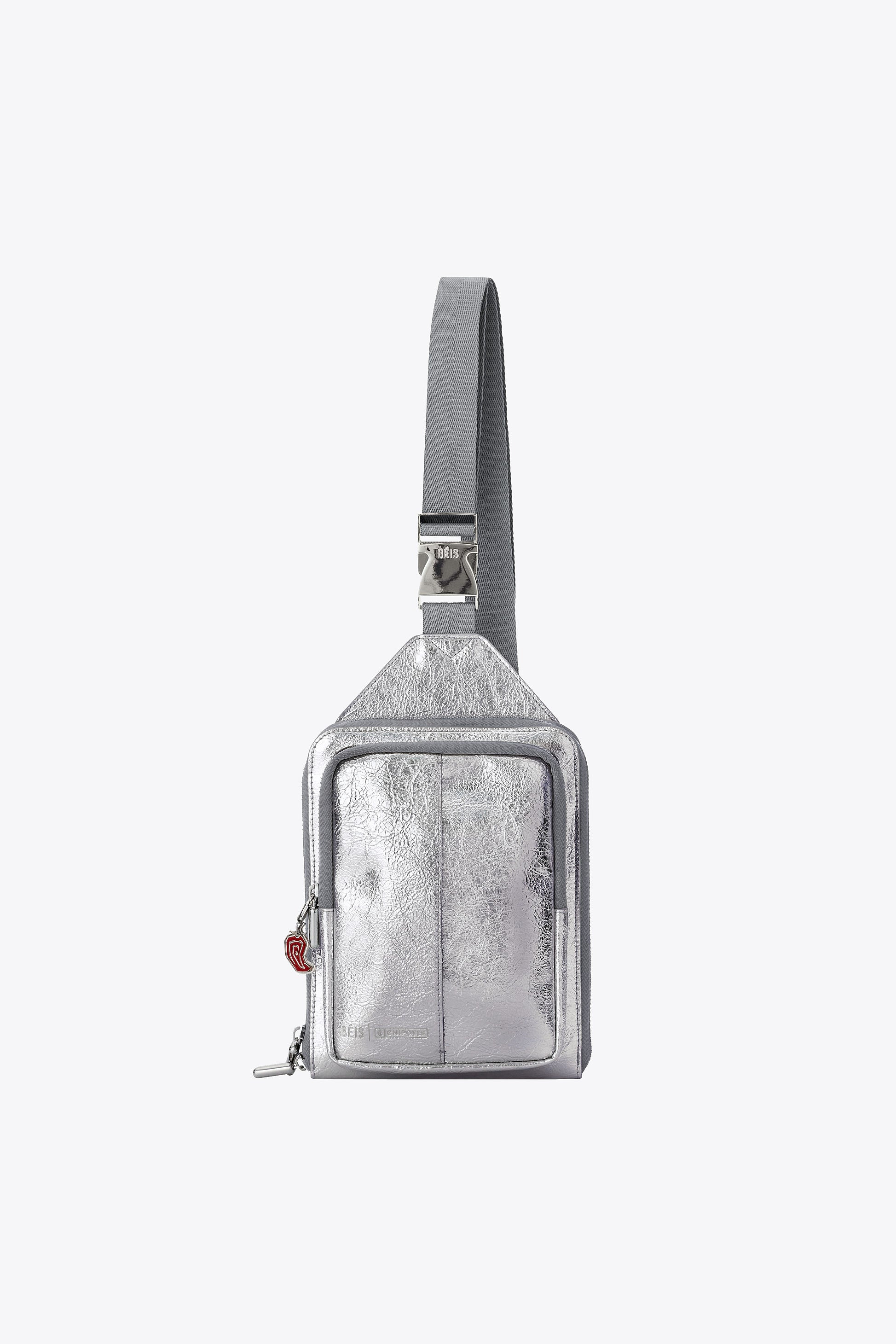BÉIS x Chiptole 'The Napkin Sling' in Metallic - Silver Crossbody Sling | BEIS