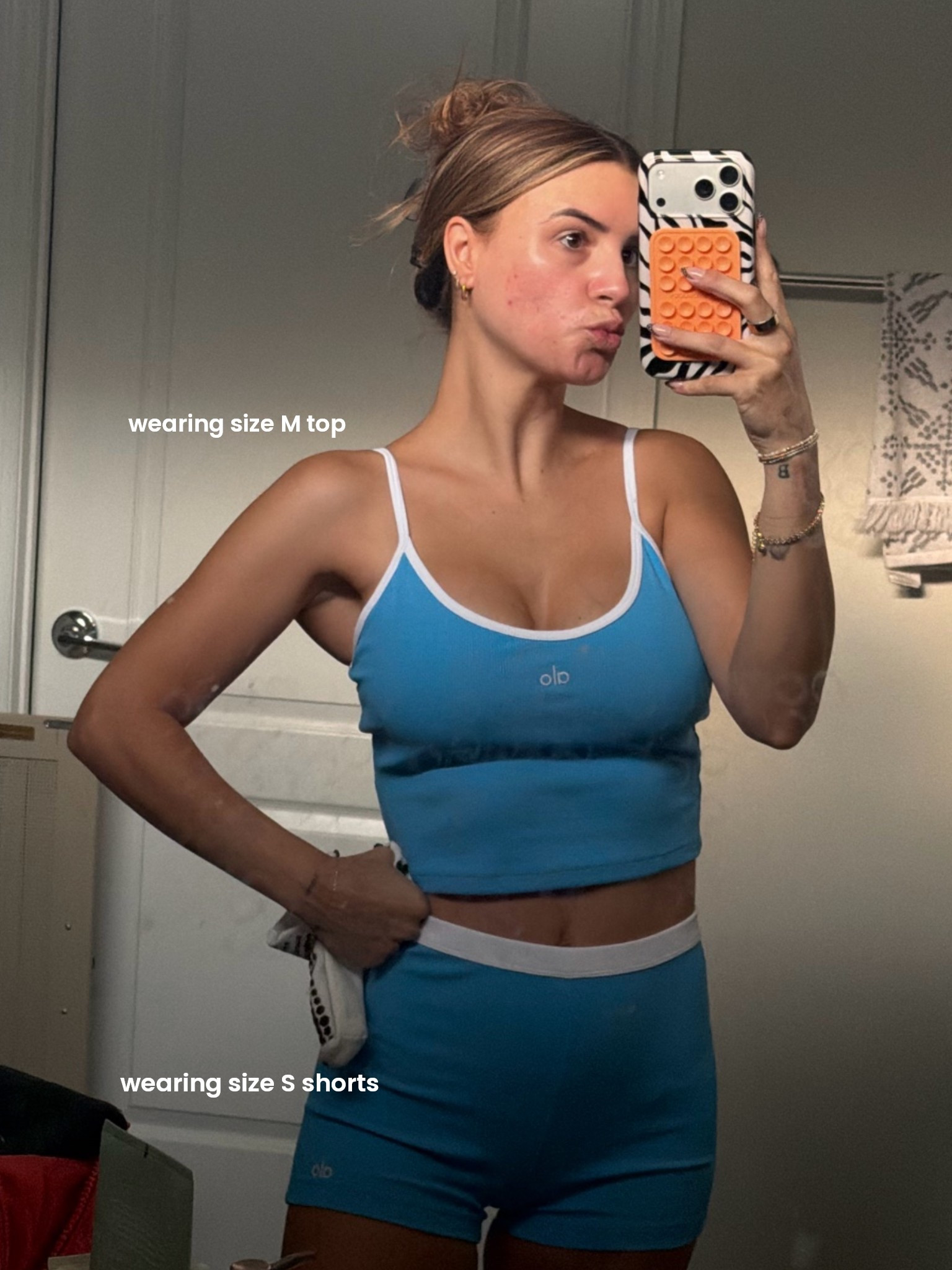 Azure Blue set from @Alo Yoga
