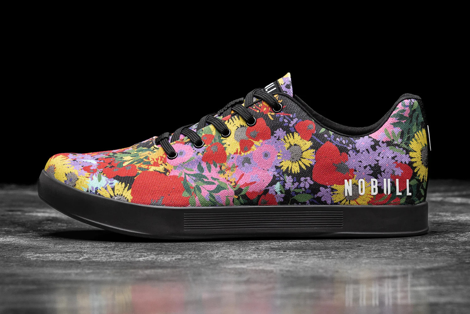BLACK SUPERBLOSSOM CANVAS TRAINER (WOMEN'S) | NOBULL