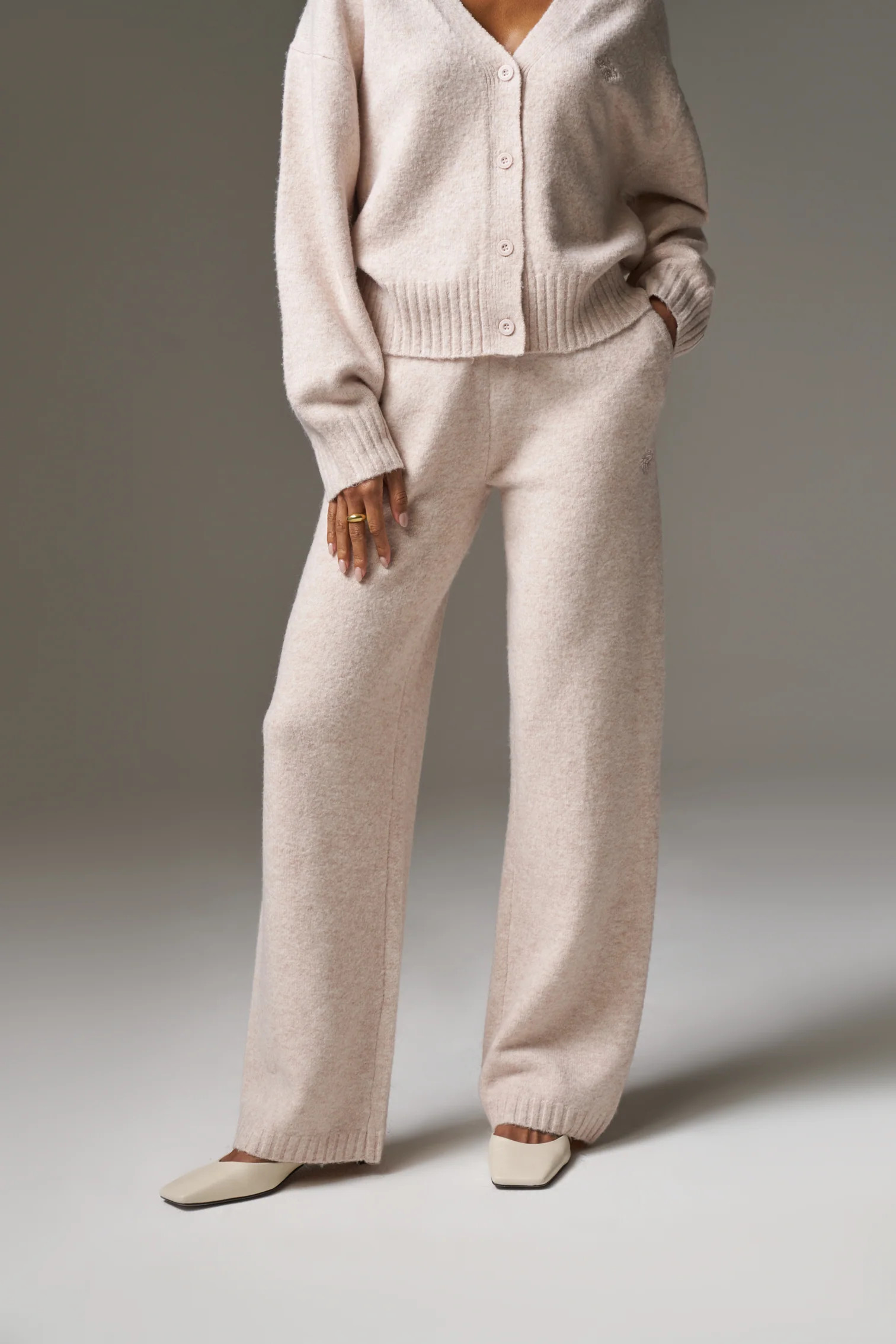 FLUFFY EMBLEM EMBROIDERED JOGGER - PINK | The Couture Club