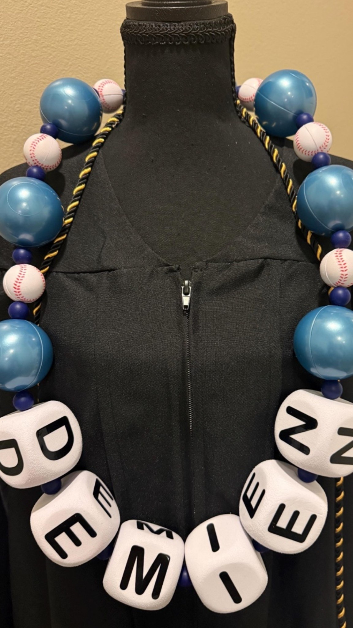 Baseball Lei