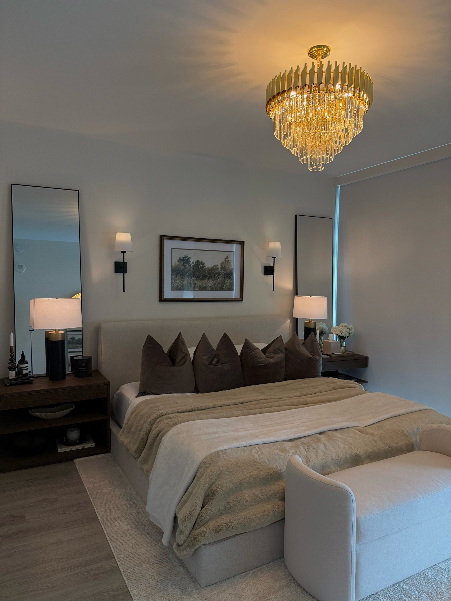 pillows are in the color “dark coffee” size 24x24 (insert not included)