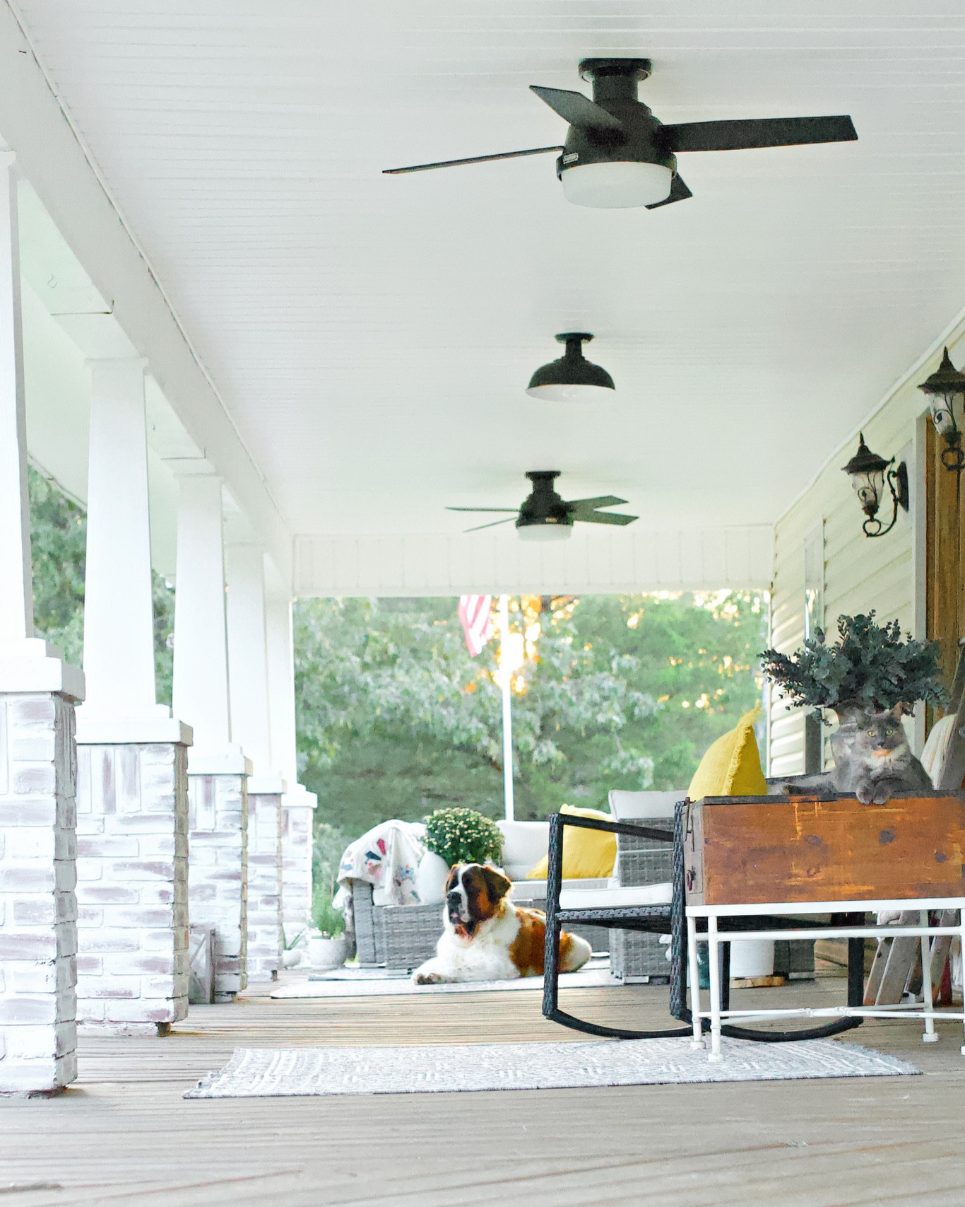 Cozy front porch vibes 

#LTKSeasonal #LTKhome