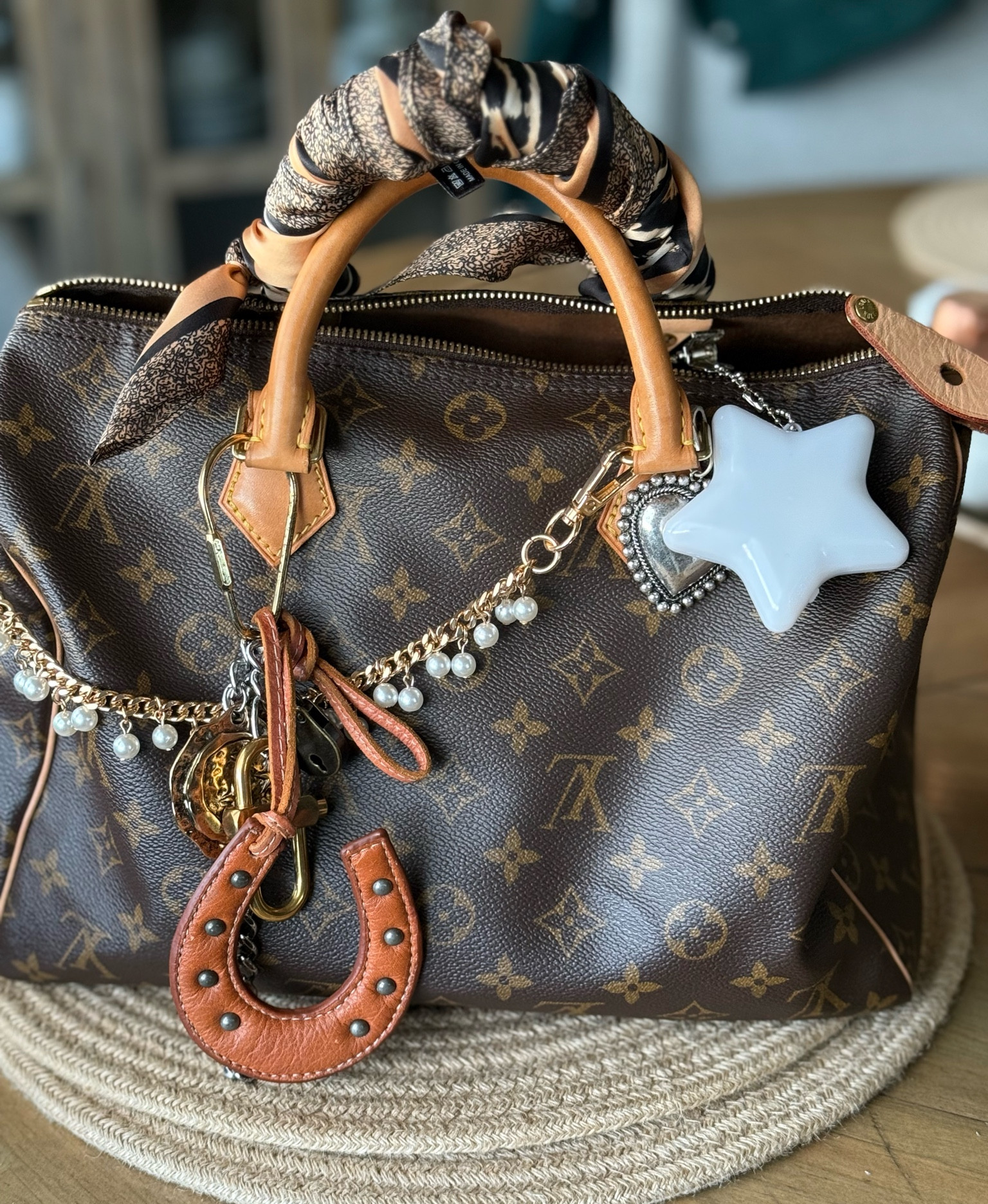 Dress up your handbag! Also this fun light for inside your bag! #amazon

#LTKStyleTip #LTKItBag #LTKOver40