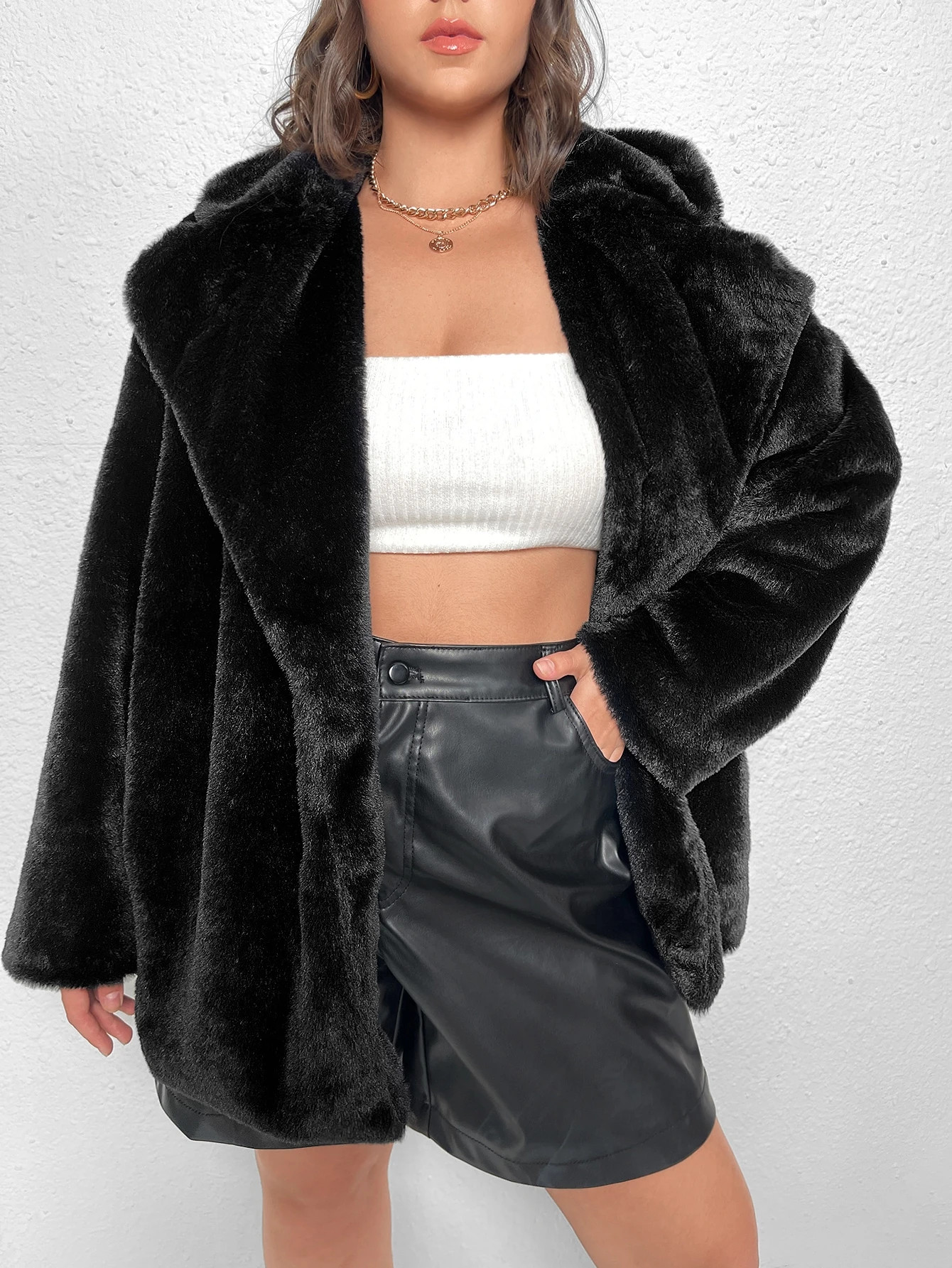 SHEIN Essnce Plus Lapel Neck Drop Shoulder Fuzzy Coat | SHEIN