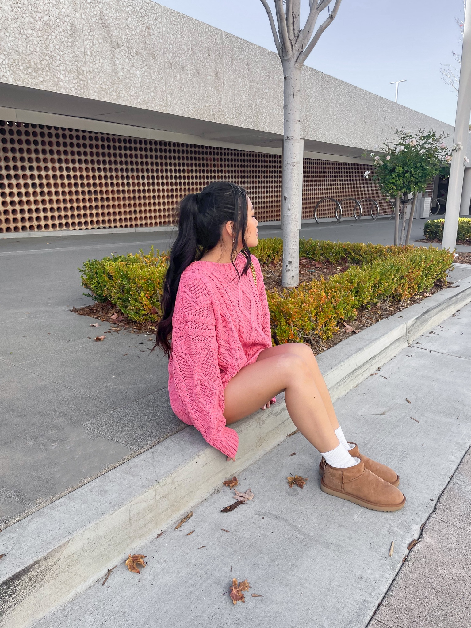 The cutest pink fall sweater paired with ultra mini Uggs 

#LTKfindsunder100