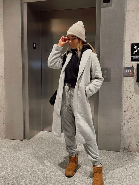 cozy outfit inspo, cozy fashion, neutral fashion, neutral style, style inspo, ootd, outfit of the day, abercrombie coat, casual outfit