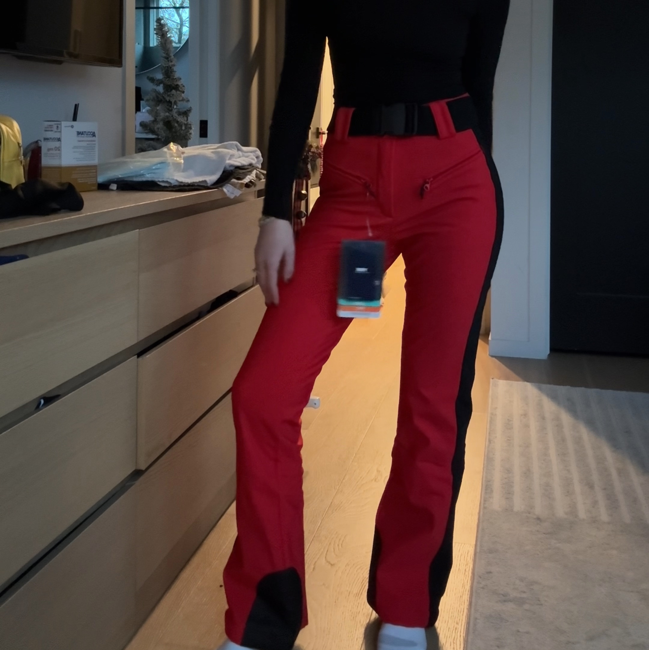 These Amazon snow pants are the perfect dupe! #skiseason #skioutfits

#LTKHoliday #LTKSeasonal #LTKGiftGuide