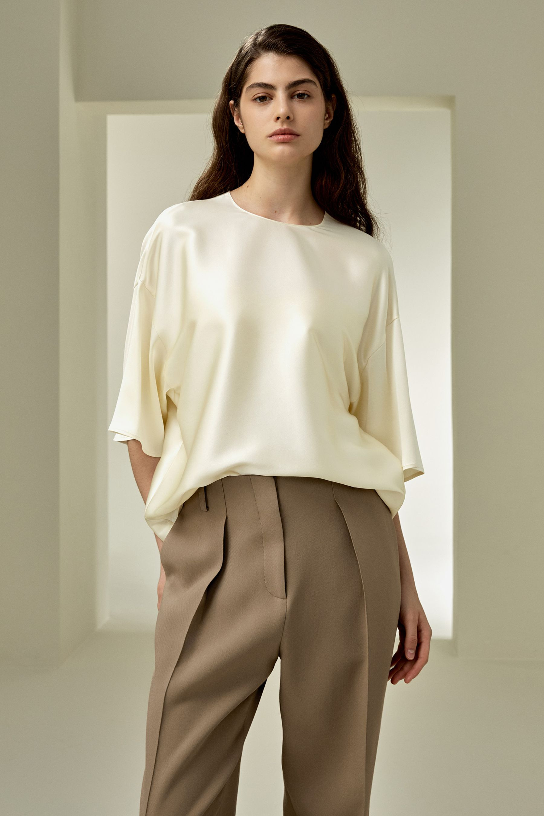 Relaxed Silk Crewneck Blouse | LilySilk
