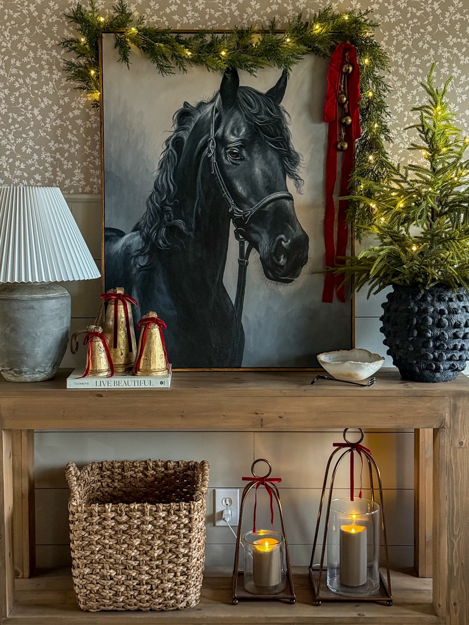 How gorgeous does “Thor” look all decked out in Christmas spirit! 


#LTKSeasonal #LTKHoliday #LTKHome