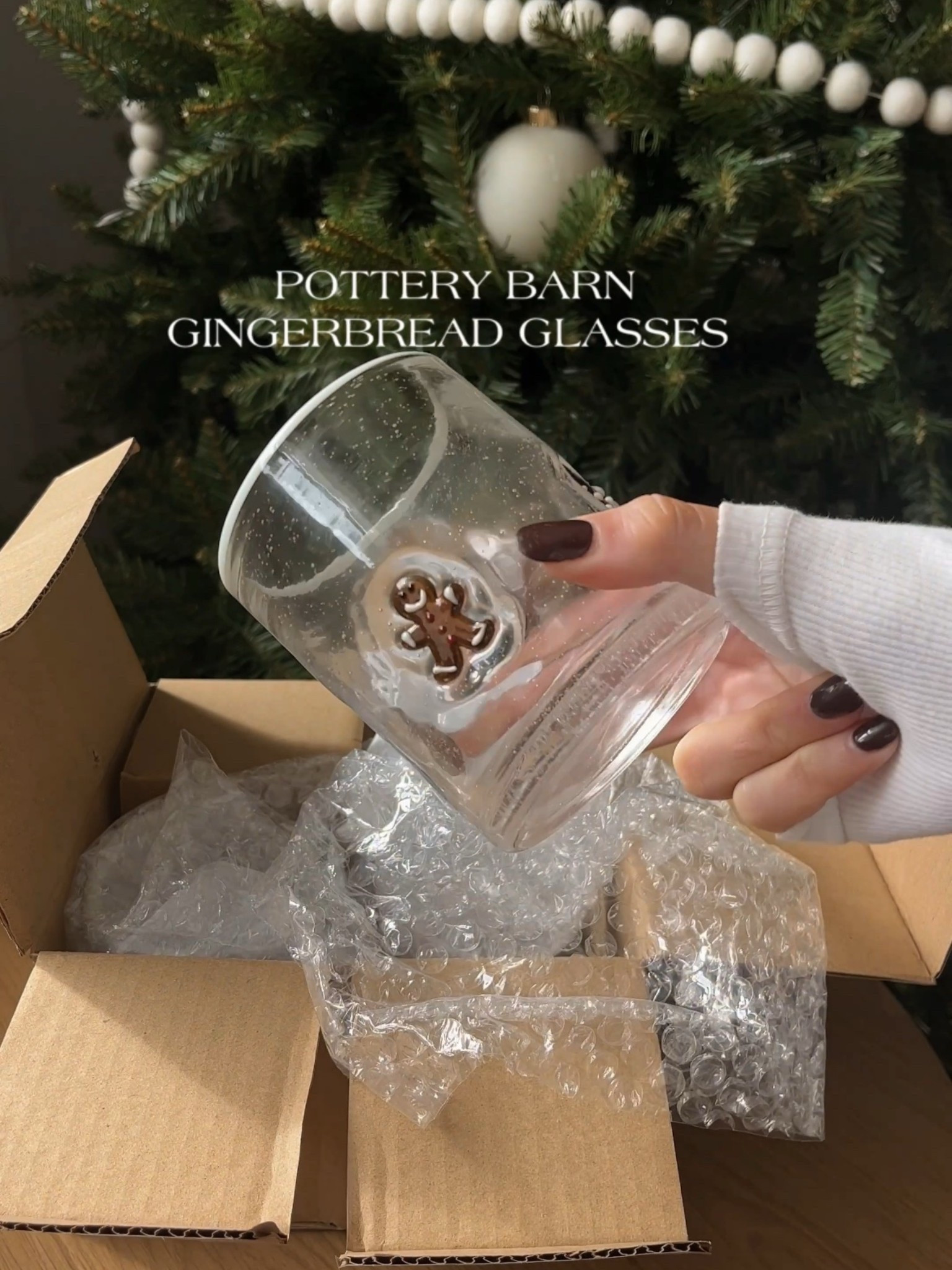 pottery barn gingerbread glasses 


#LTKGiftGuide #LTKSeasonal #LTKHoliday