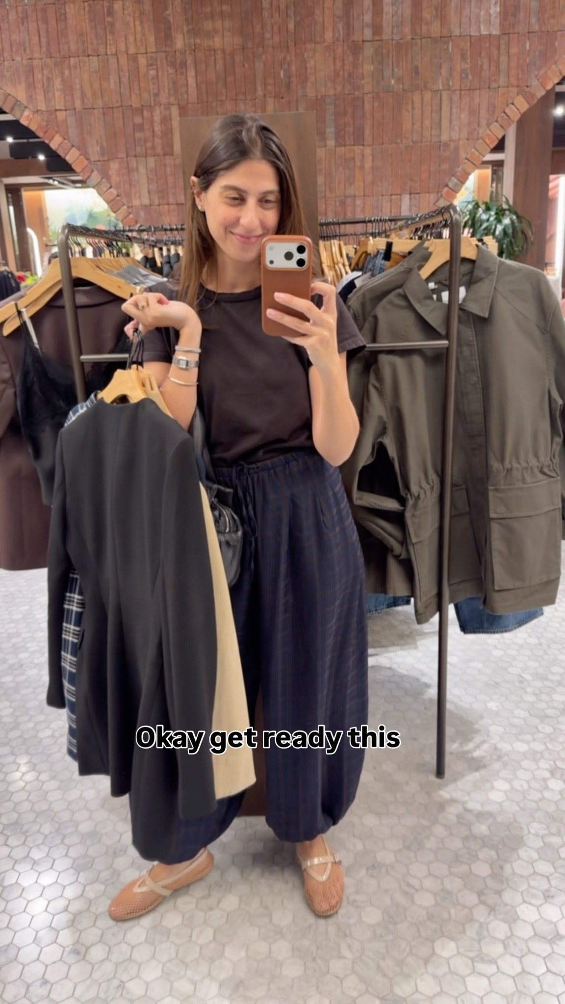 Aritzia sale coming up! Get your carts ready!!!