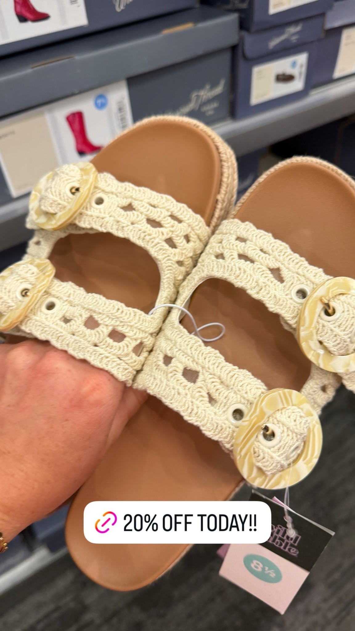 Cute sandals, 20% off today!

#LTKMidsize #LTKSaleAlert