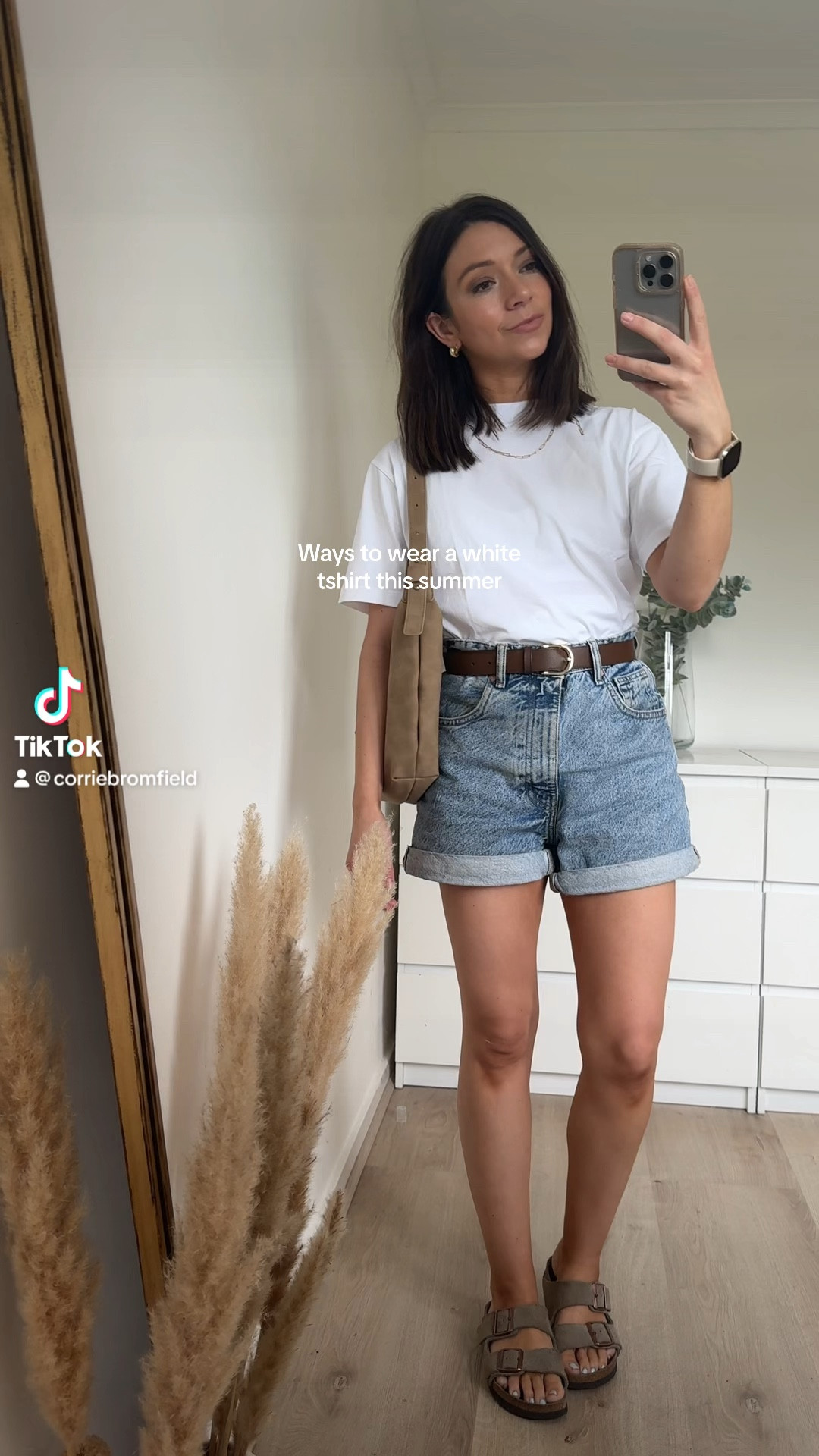 Ways to wear a white tshirt this summer - it’ll be the hardest working thing in your wardrobe 🙌🏽

Tee is from Uniqlo - the airism tee! 

#LTKXUNIQLO #ThisIsMyBestT



#LTKSeasonal #LTKfindsunder50 #LTKeurope