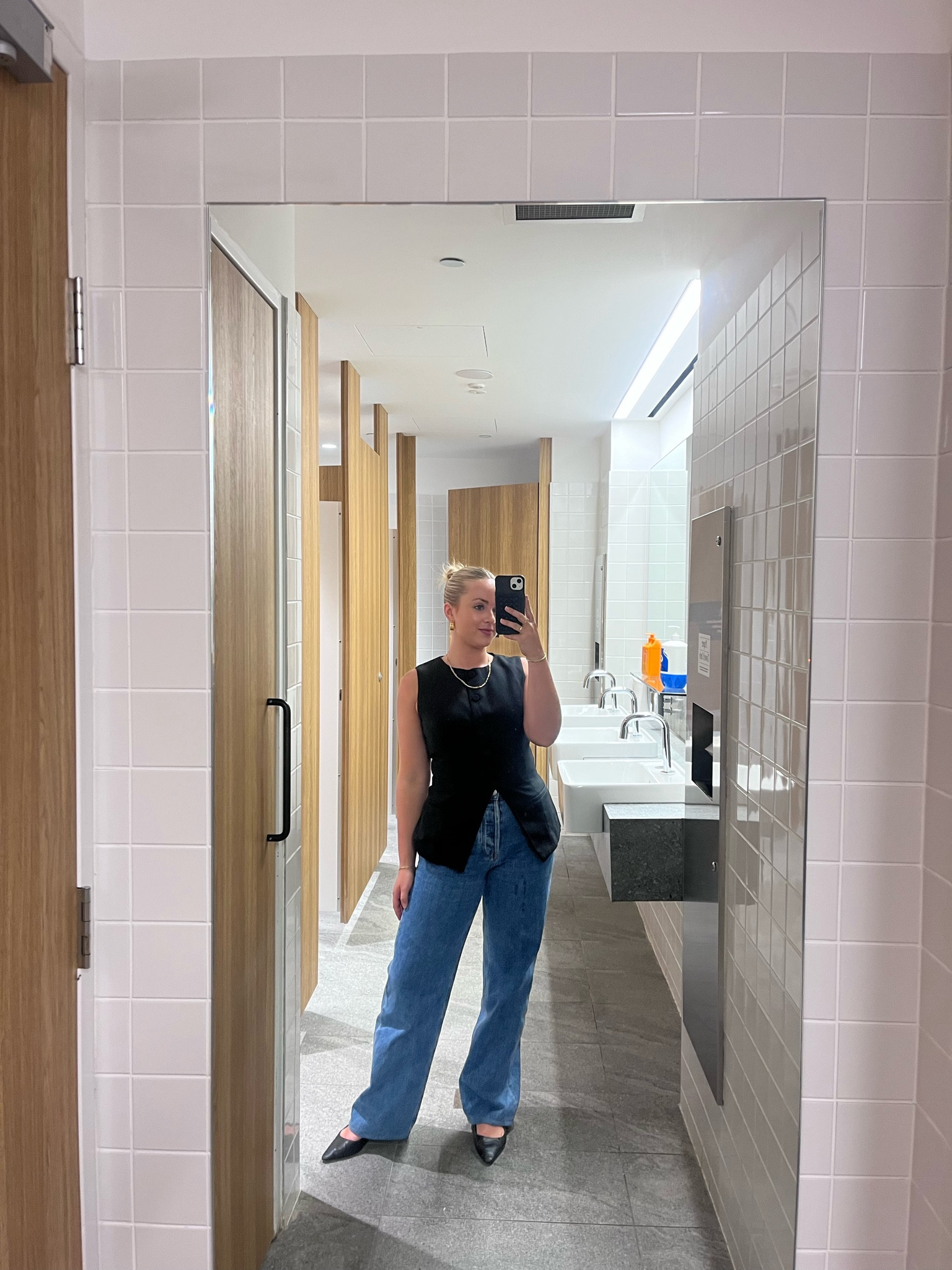 Obsessed with this casual workwear outfit, who says you can’t wear jeans to the office? Wearing top in an 8 and jeans in a 10 xx 

#LTKworkwear #LTKstyletip #LTKaustralia