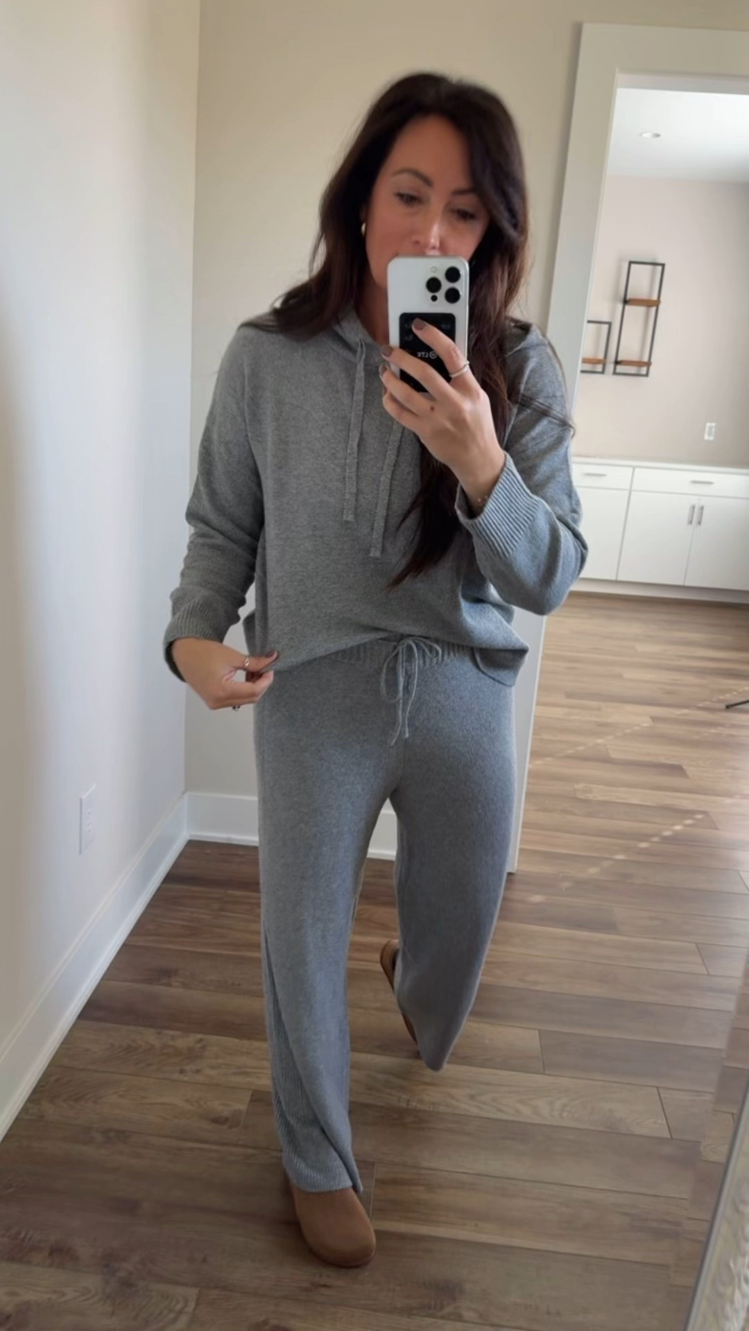 • medium set 


#LTKMidsize #LTKSeasonal #LTKFindsUnder50