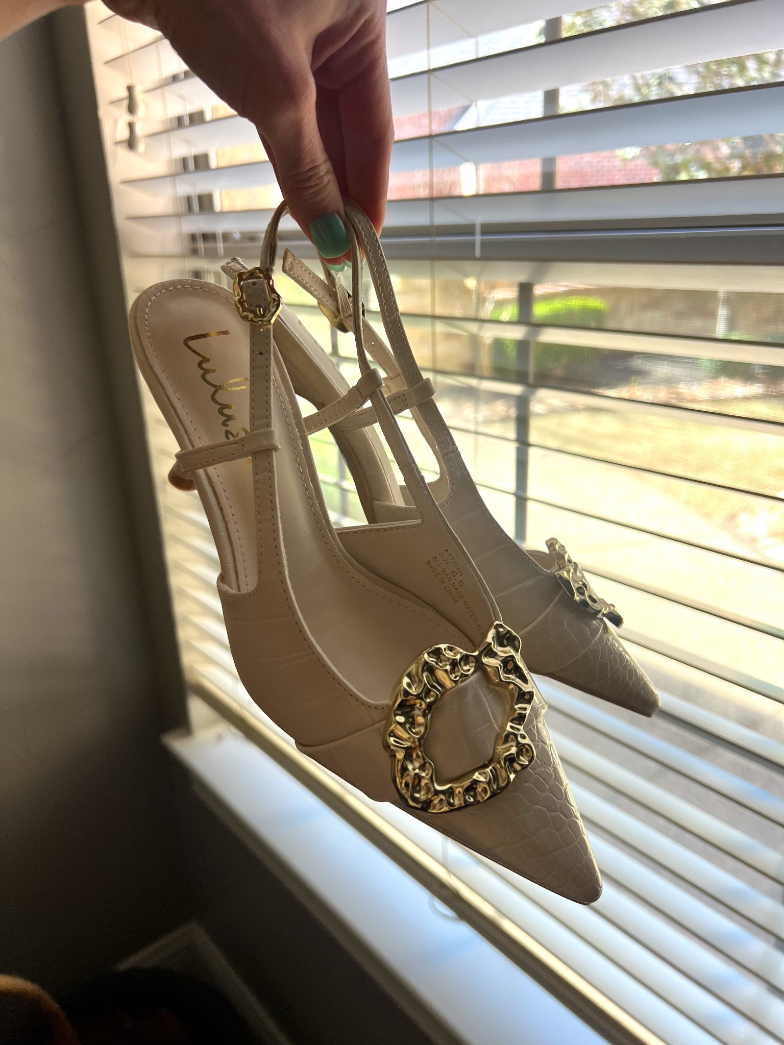 Lulus heels! ON SALE NOW!

Wearing 6.5, true to sizee

Heels, kitten heels, bone, cream heels, work fits, office fits, business casual 

#LTKStyleTip #LTKFindsUnder50 #LTKWorkwear