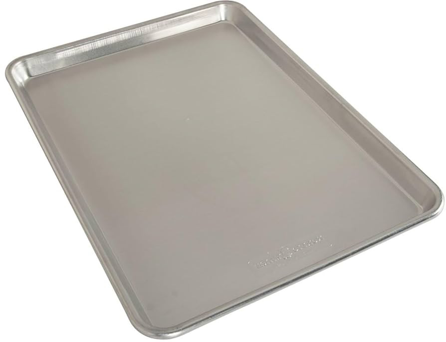 Nordic Ware Naturals Baker's Quarter Sheet, Aluminium Baking Tray, Premium Bakeware To Bake and R... | Amazon (UK)