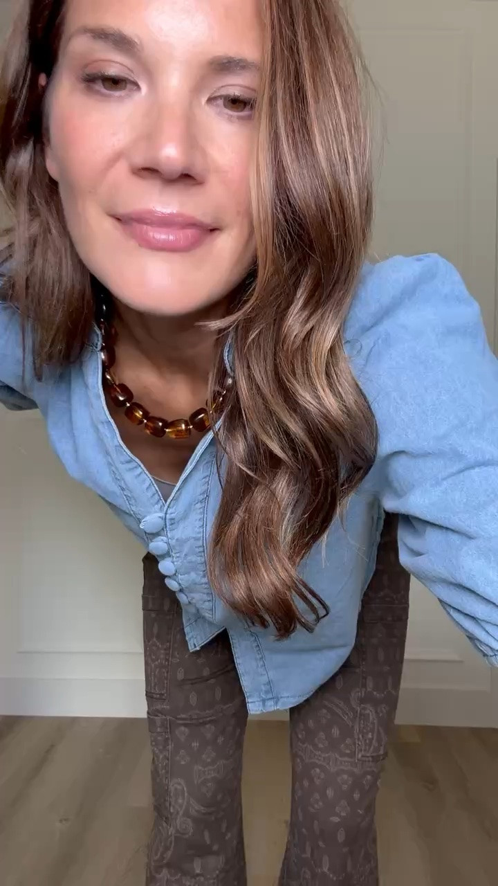 A denim top is such a versatile piece to have in your closet. It gives you the look of a classic button down while adding a little more texture and interest to everyday outfits.

Size L

Denim top, Denim shirt, Tall girl fashion, Tall friendly clothing, Fall outfit ideas, Denim outfit, Casual fall style, Layering pieces, Everyday outfit, Wardrobe staples, Jeans outfit, StangandCo

#LTKootd #LTKTall #LTKSeasonal