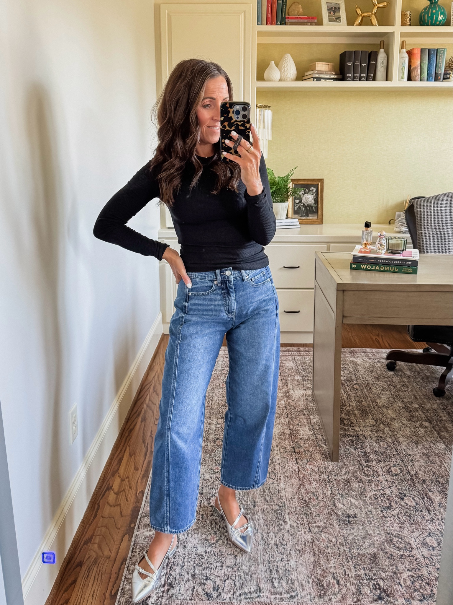 Barrel jeans. Spring denim. $26 denim.
Fit TTS, 0 (normally a 25)

#LTKSeasonal #LTKOver40 #LTKFindsUnder50