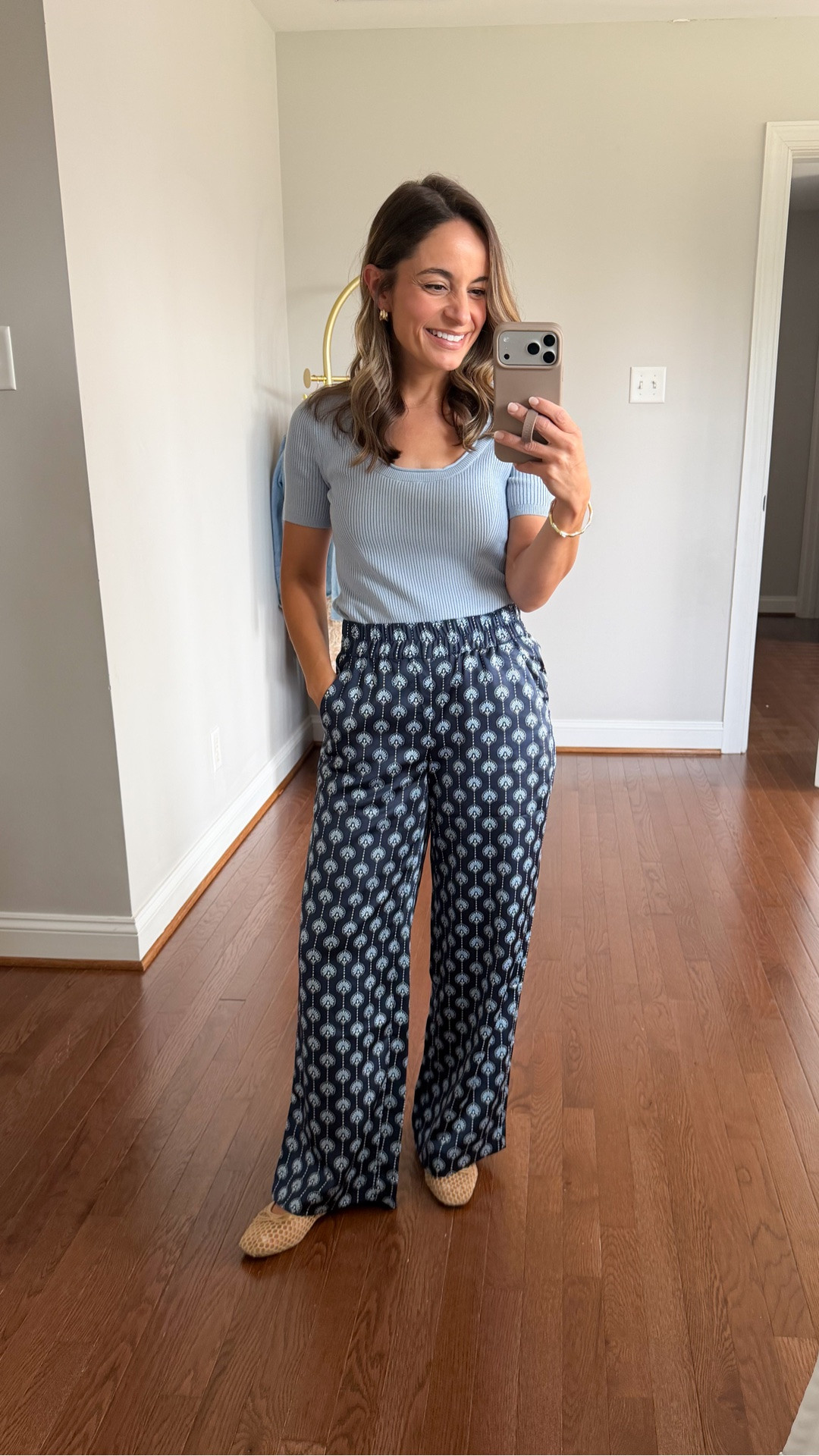 Found a great pair of pants at LOFT. You could dress these up or wear them to work (they would be comfy for teachers). 

Pants: petite xxs 
Top: xxs

#LTKPetite