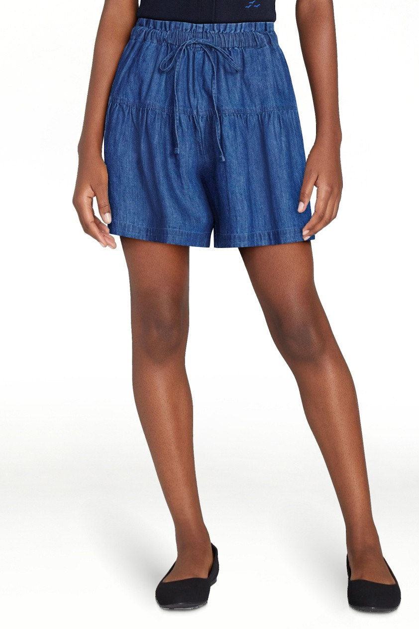 Free Assembly Women's Pull On Seamed Denim Shorts, 4" Inseam, Sizes XS-XXL | Walmart (US)