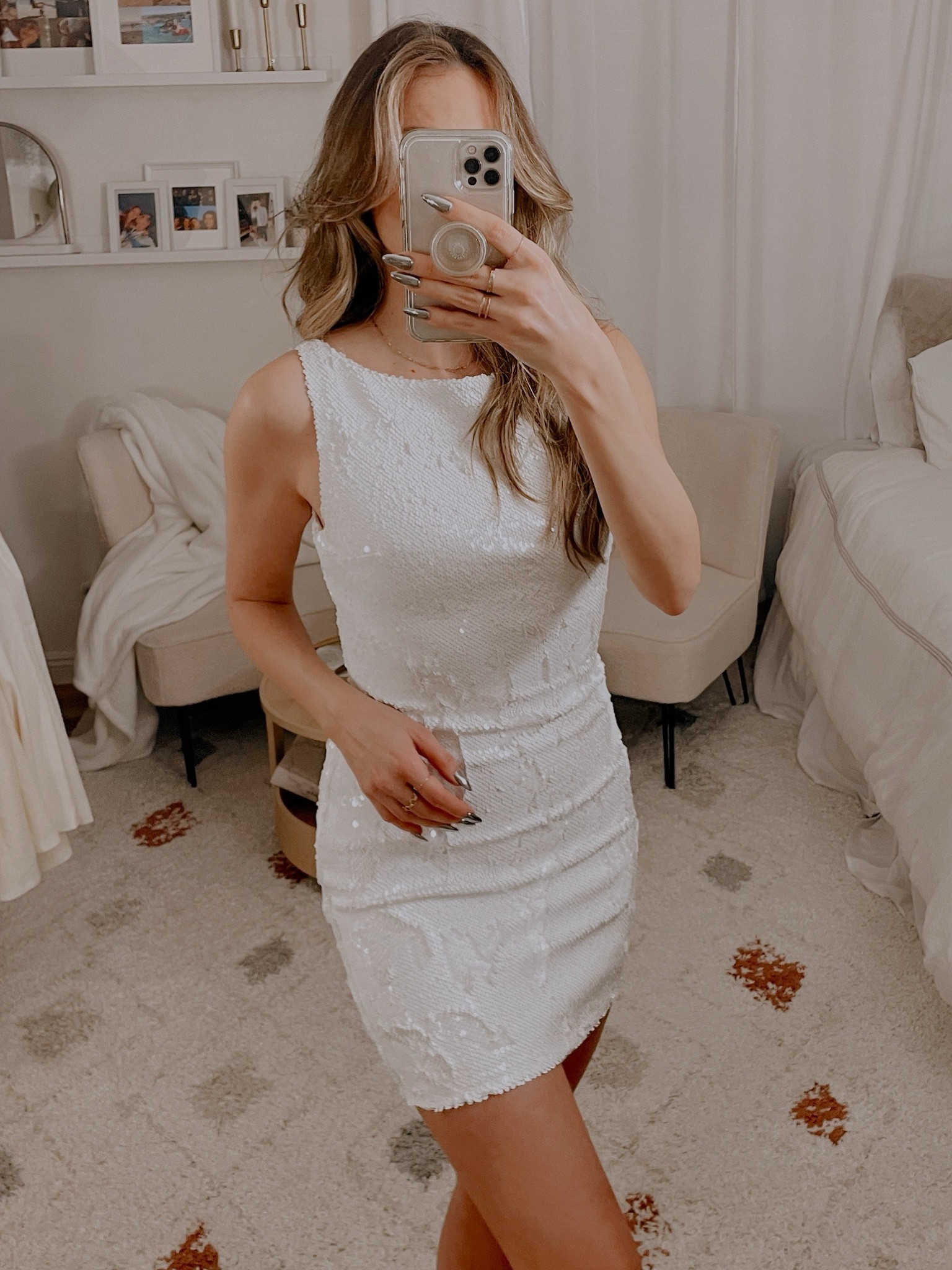 Peak the back, it’s open 

#LTKSeasonal #LTKwedding #LTKstyletip