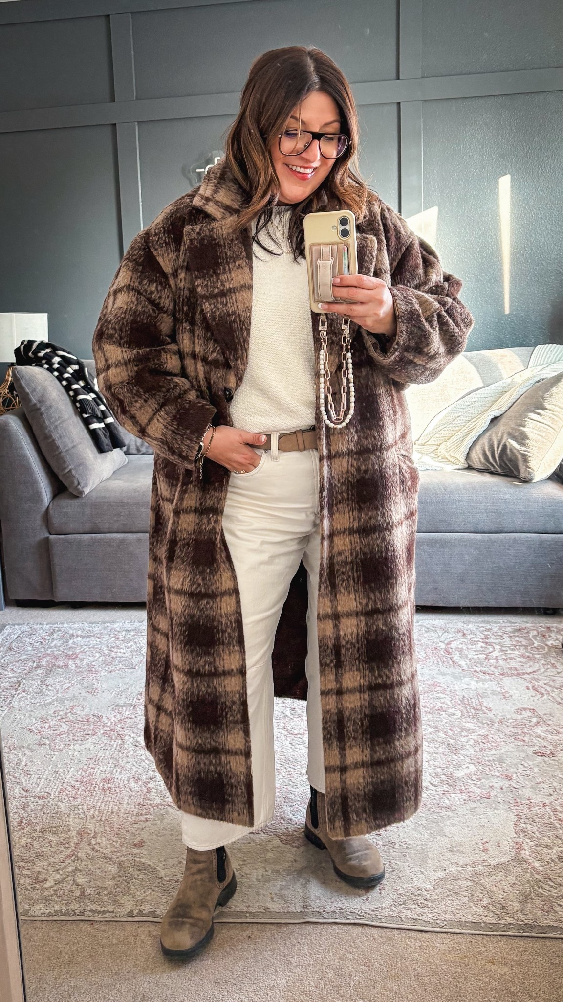 ASOS coat (L)
A&F sweater (XL)
Banana Republic Factory belt (old but linked similar)
Madewell barrel jeans
Blundstones


#LTKootd #LTKOver40 #LTKMidsize