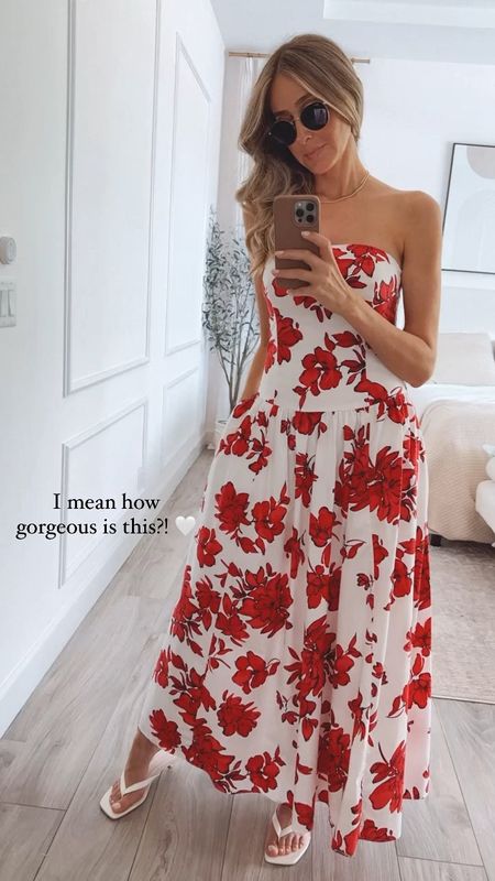 How gorgeous is this red floral dress!! 
Runs tts . Wearing a size small 


#LTKTravel #LTKSeasonal #LTKOver40