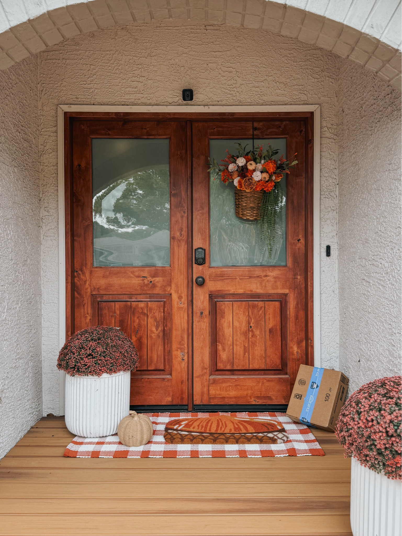 Fall front door decor

Oversized layering rug from Aldi

#LTKSeasonal #LTKHome #LTKFallSale