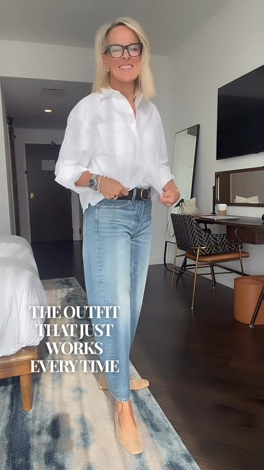 A classic combination I’ll never get tired of. A crisp white button-down, relaxed light-wash denim, a great belt, and ballet flats, simple, comfortable, and still feels pulled together.

It’s one of those easy outfit formulas that works for so many everyday plans and never feels overdone.

#LTKootd #LTKgrwm #LTKOver40