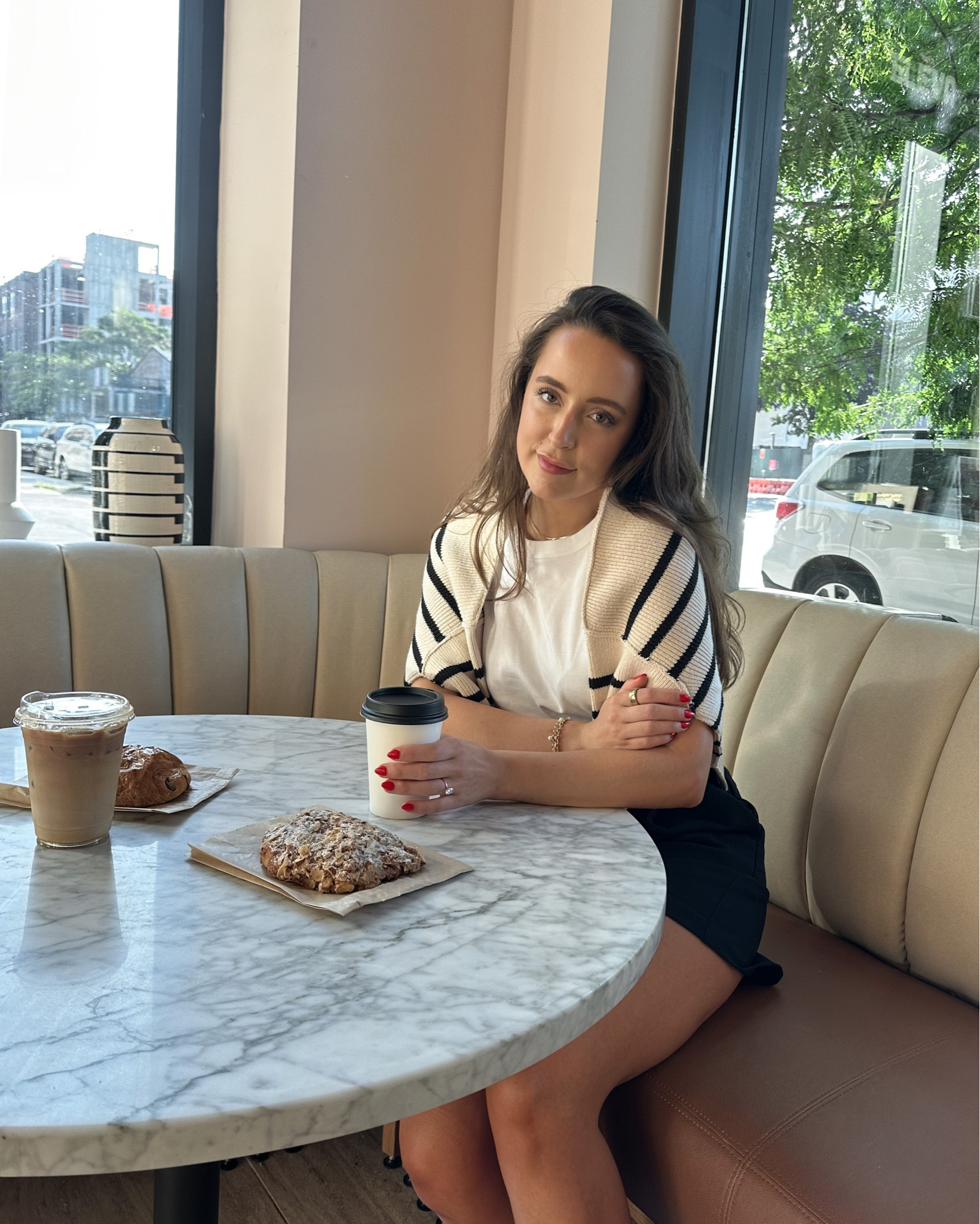 Coffee, croissants, and good conversations ☕️🥐


.
.
.
.
coffee date, fall outfit inspo, cafe, coffee lover, fall outfit ideas , preppy style, casual dress, latte, fall style, striped sweater outfit
#coffeedate #falloutfitideas #pinterestinspired #fallstyle #preppystyle 

#LTKSeasonal #LTKworkwear #LTKstyletip