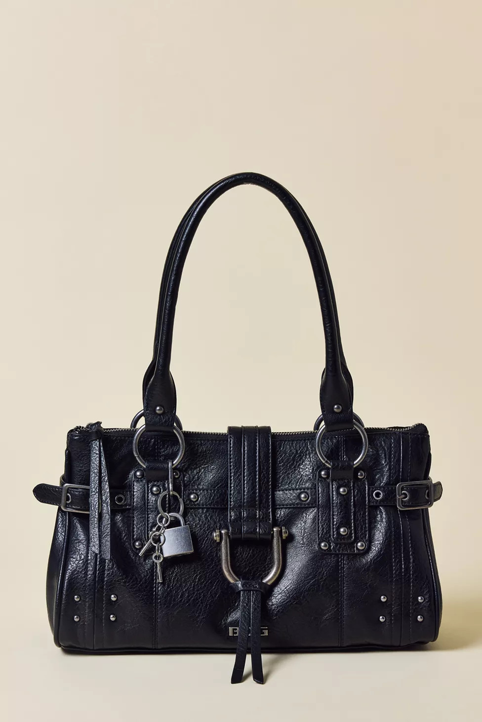 BDG Karlie Lock Shoulder Bag | Urban Outfitters (US and RoW)