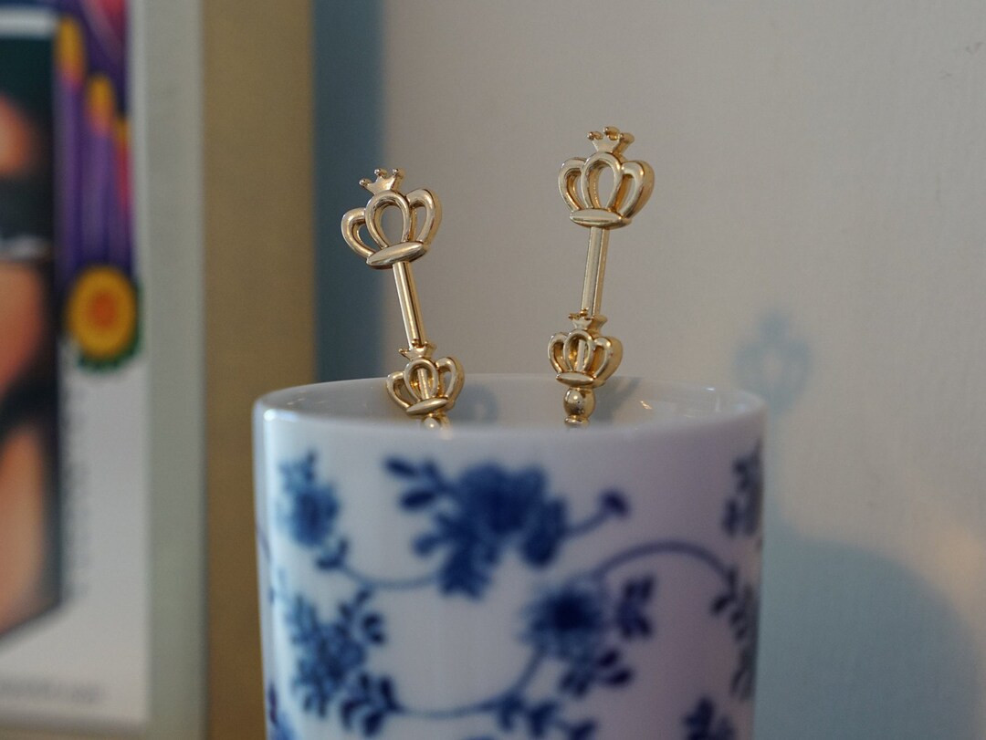 Loyal Identity  Stainless Steel Mini Gold Royal Crown - Etsy | Etsy (US)