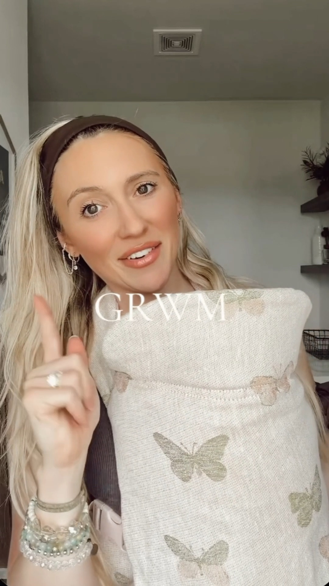 GRWM easy + Q U I C K mom approve makeup routine 🌷✨🤏🏻🩰🫧💓🦋 

- merit tinted spf sooo light weight 
- lys bronzer 10/10 no notes 📝 
- nars orgasm cream blush
- jane iredale mascara 
- lawless lippie in 🍓milkshake 

legit takes me 3 mins to do ✨🦋💞

#LTKgrwm #LTKmomlife #LTKBeauty